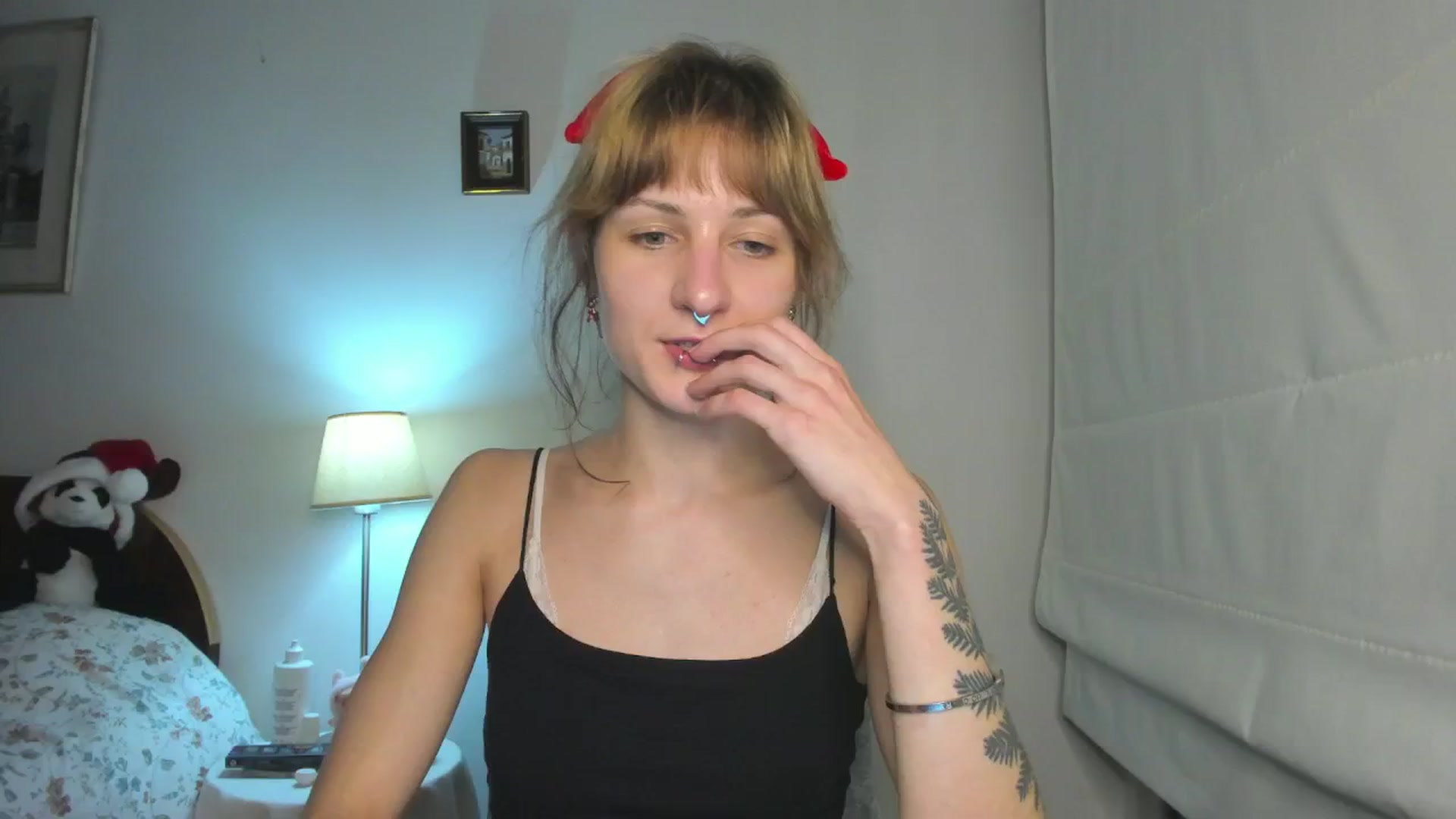Gallery image thumbnail from Black_Aranya's myfreecams stream on, 12/18/2025, 21:02 image 2 of 20