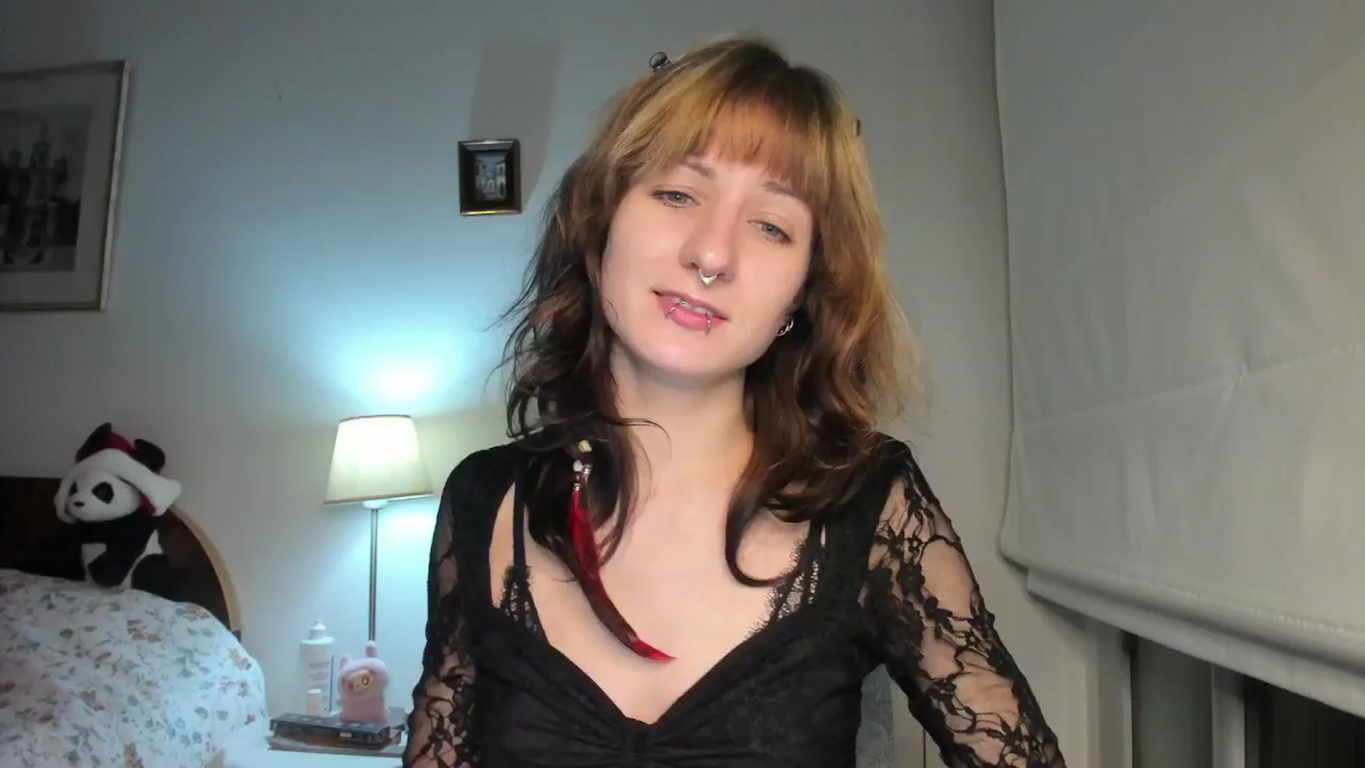 Gallery image thumbnail from Black_Aranya's myfreecams stream on, 12/21/2025, 18:33 image 1 of 20