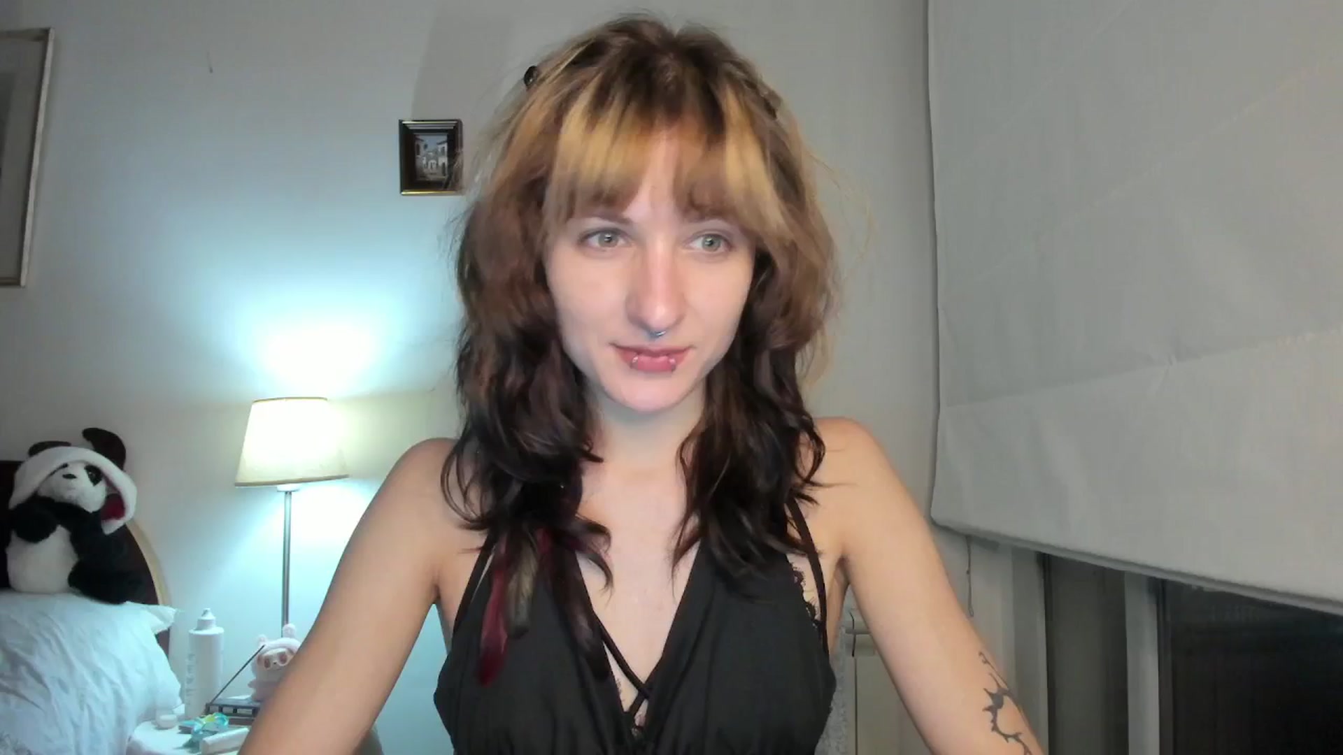 Gallery image thumbnail from Black_Aranya's myfreecams stream on, 12/30/2025, 20:29 image 1 of 20