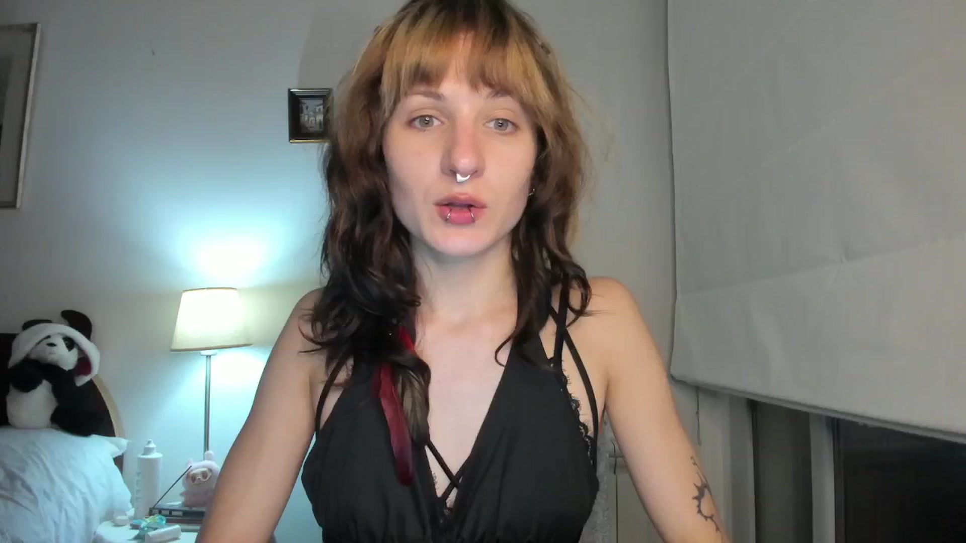 Gallery image thumbnail from Black_Aranya's myfreecams stream on, 12/30/2025, 20:29 image 4 of 20