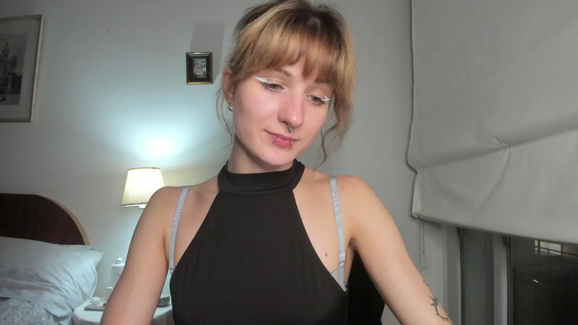 Gallery image thumbnail from Black_Aranya's myfreecams stream on, 01/15/2026, 20:16 image 17 of 20