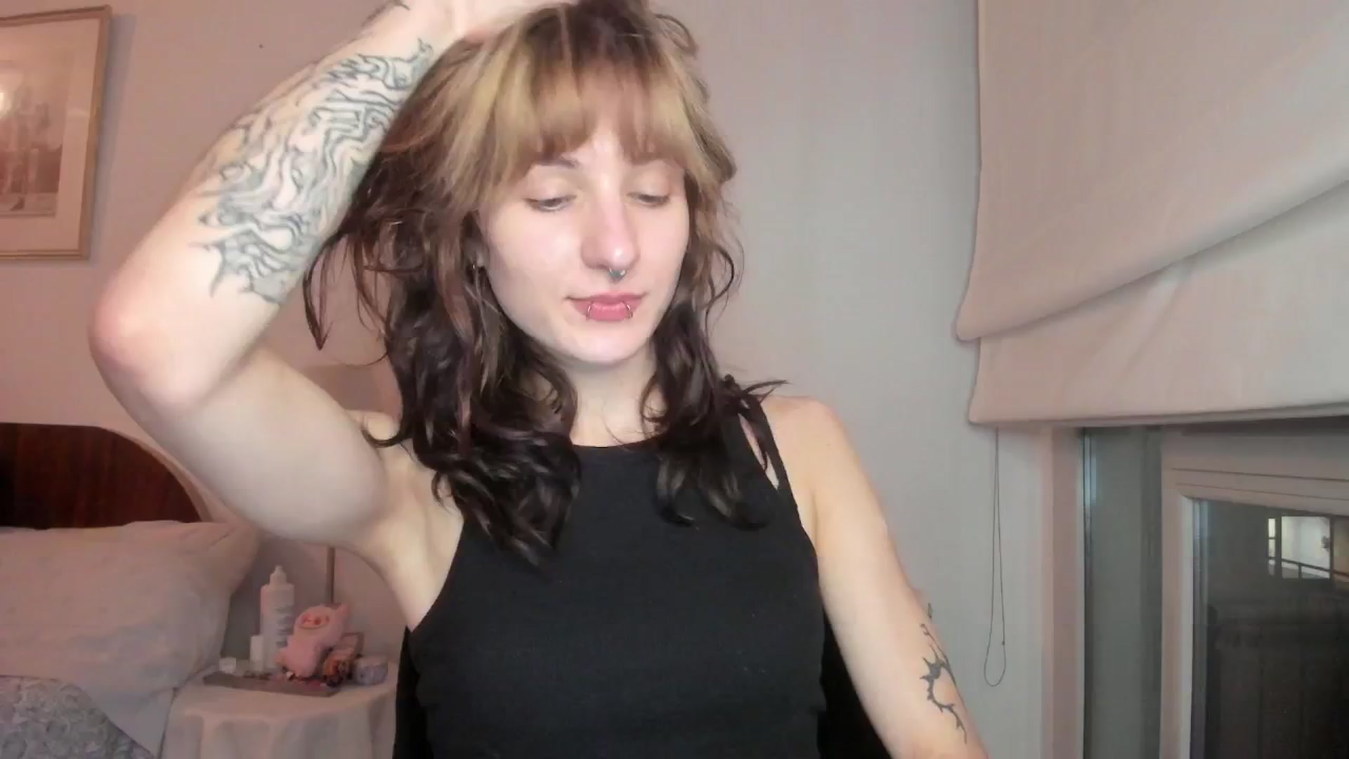 Gallery image thumbnail from Black_Aranya's myfreecams stream on, 01/16/2026, 18:06 image 14 of 20