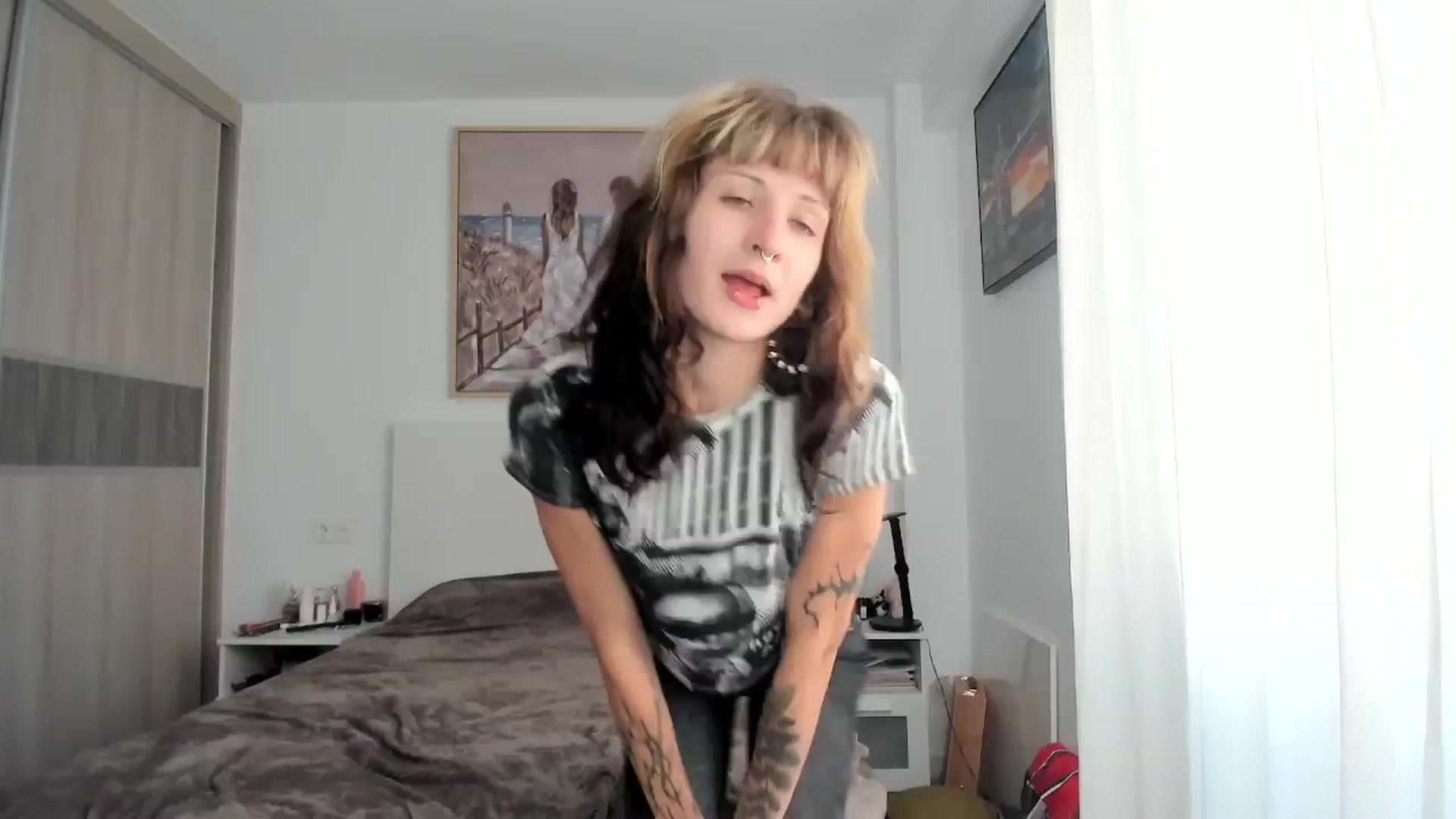 Gallery image thumbnail from Black_Aranya's myfreecams stream on, 04/05/2026, 15:26 image 1 of 20