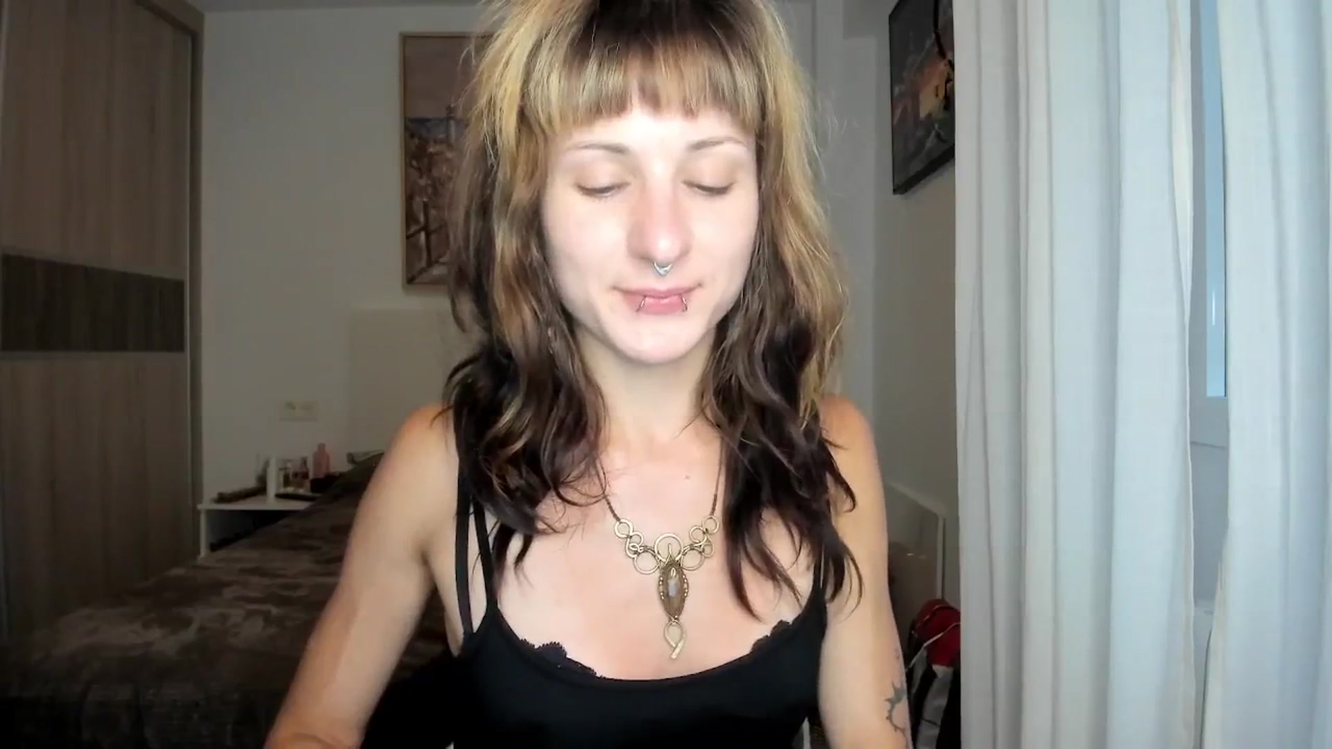 Gallery image thumbnail from Black_Aranya's myfreecams stream on, 04/07/2026, 18:28 image 16 of 20