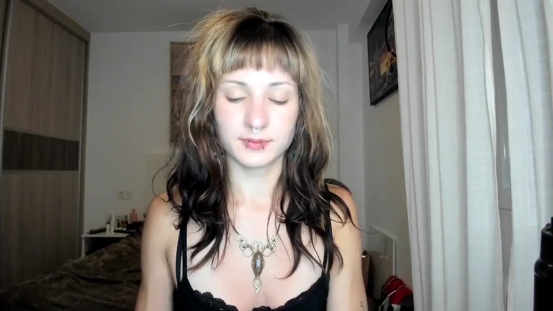 Gallery image thumbnail from Black_Aranya's myfreecams stream on, 04/07/2026, 19:36 image 3 of 20