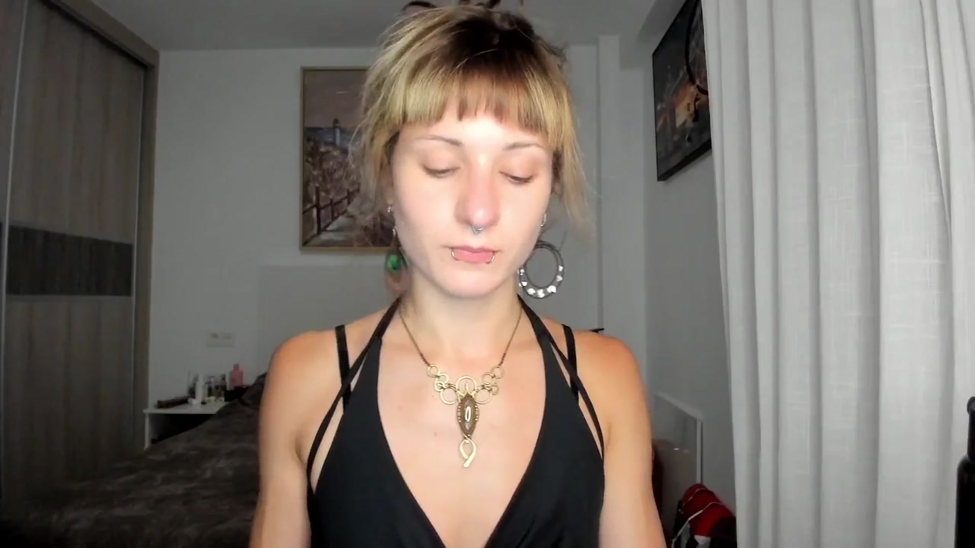 Gallery image thumbnail from Black_Aranya's myfreecams stream on, 04/08/2026, 20:33 image 15 of 20