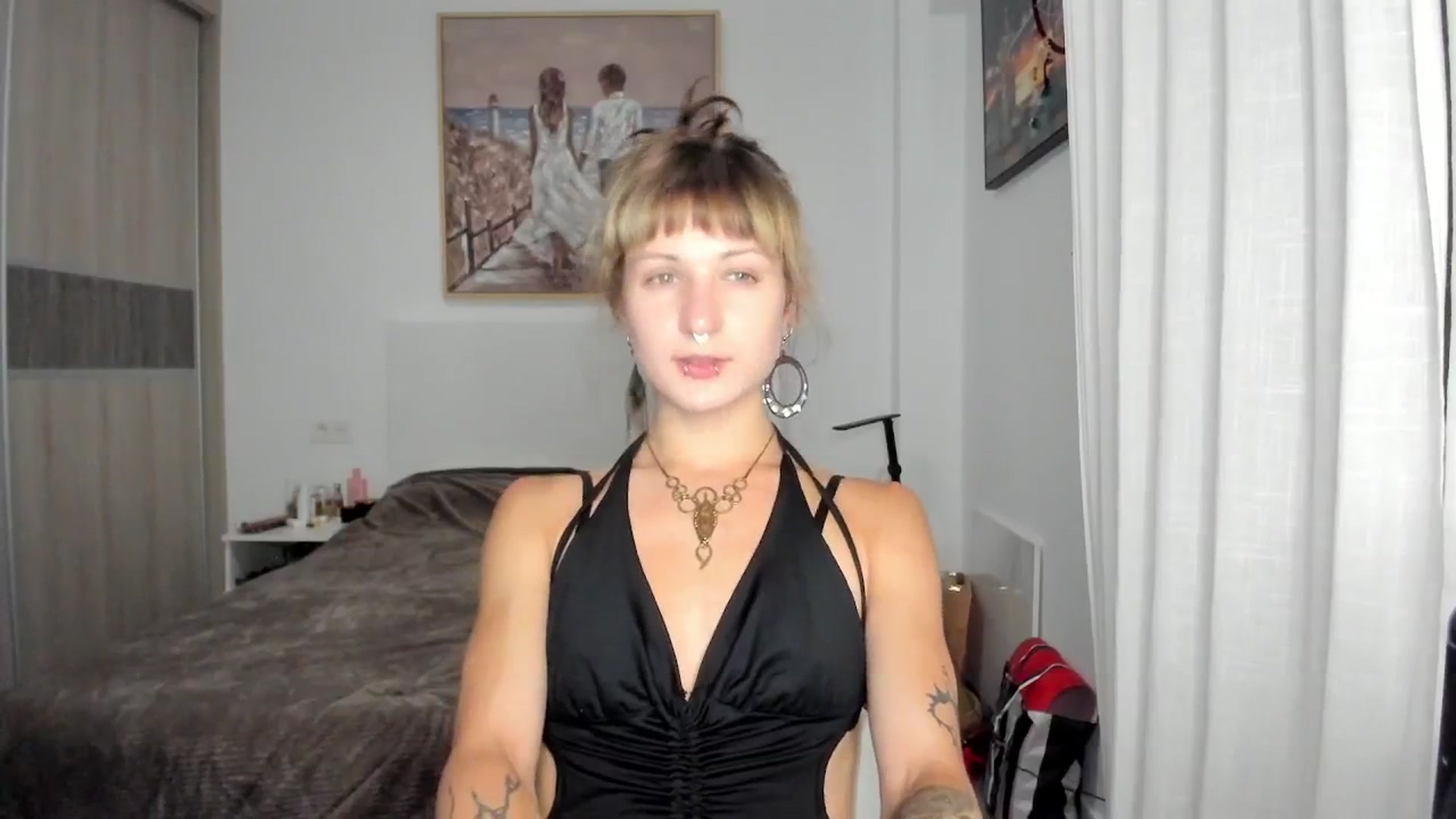 Gallery image thumbnail from Black_Aranya's myfreecams stream on, 04/08/2026, 20:33 image 10 of 20