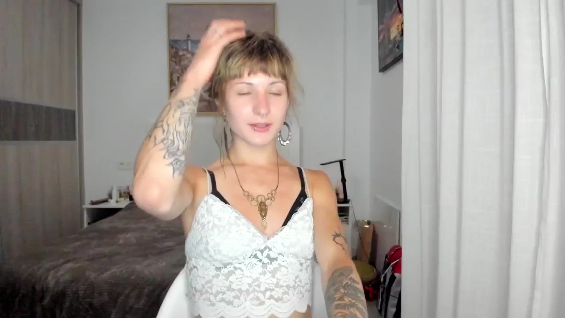 Gallery image thumbnail from Black_Aranya's myfreecams stream on, 04/08/2026, 22:21 image 14 of 20