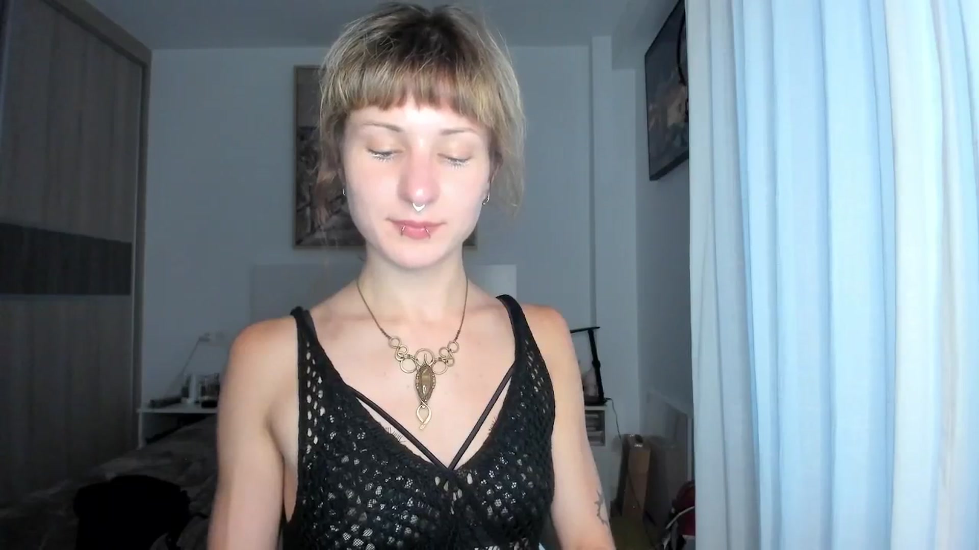 Gallery image thumbnail from Black_Aranya's myfreecams stream on, 04/09/2026, 19:01 image 15 of 20