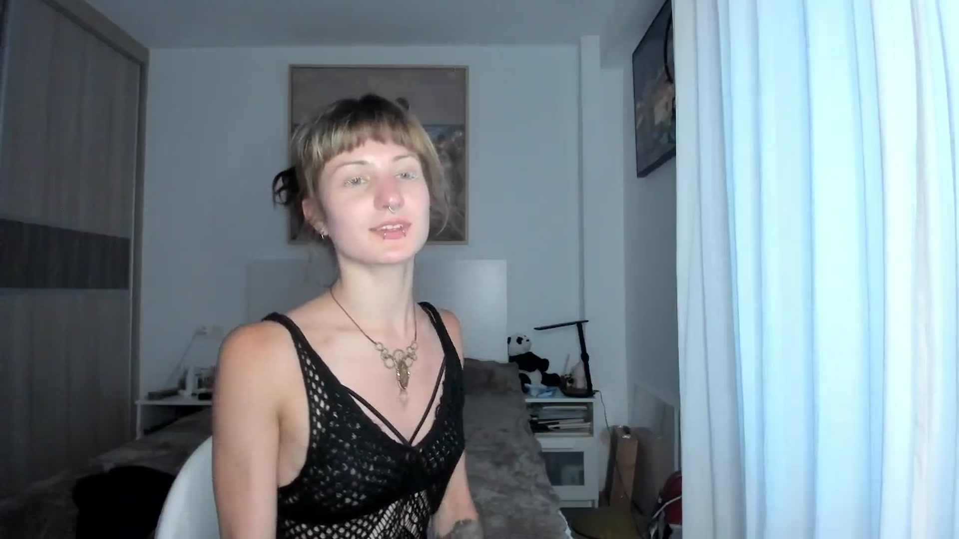 Gallery image thumbnail from Black_Aranya's myfreecams stream on, 04/09/2026, 19:01 image 14 of 20