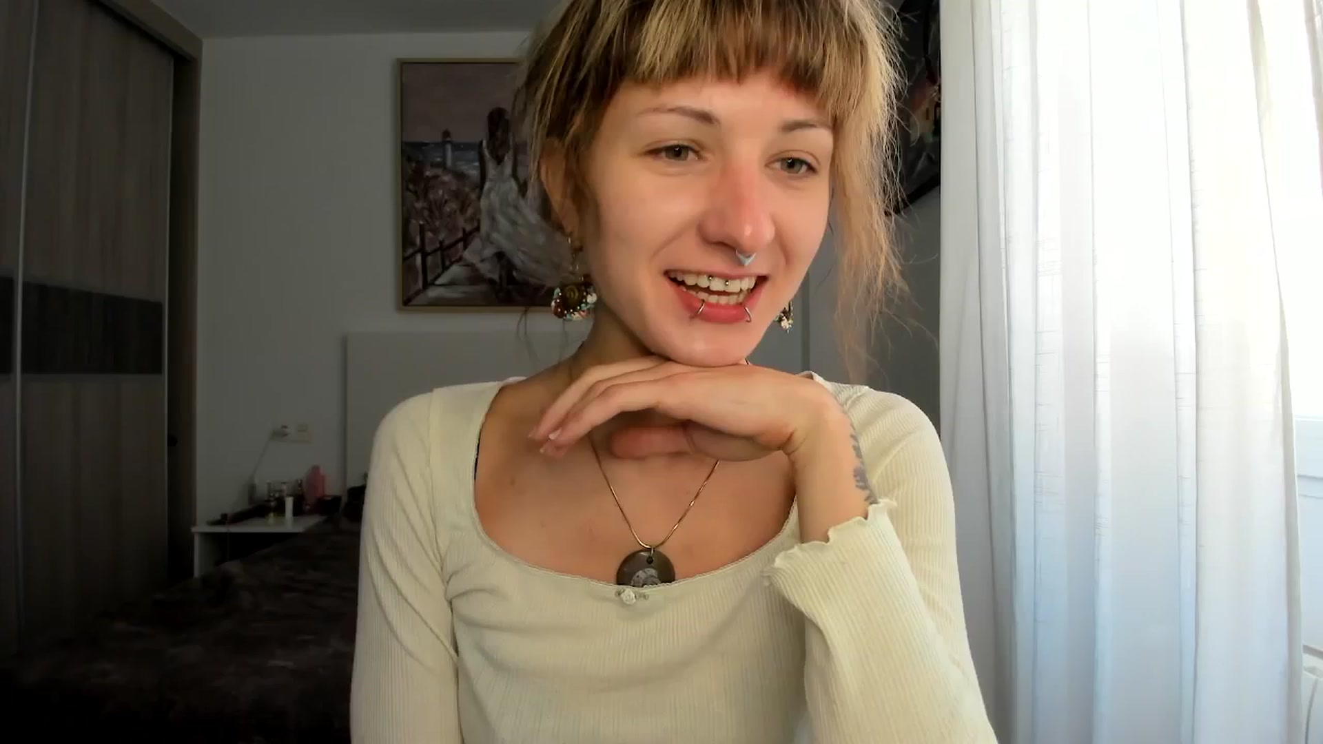Gallery image thumbnail from Black_Aranya's myfreecams stream on, 04/15/2026, 11:10 image 10 of 20