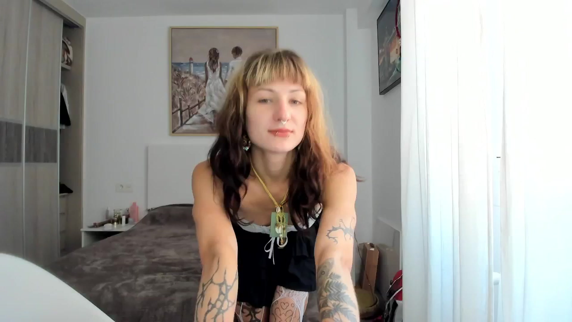 Gallery image thumbnail from Black_Aranya's myfreecams stream on, 04/16/2026, 11:12 image 4 of 20