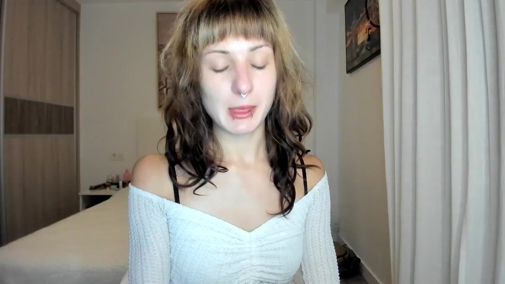 Gallery image thumbnail from Black_Aranya's myfreecams stream on, 04/20/2026, 20:09 image 18 of 20