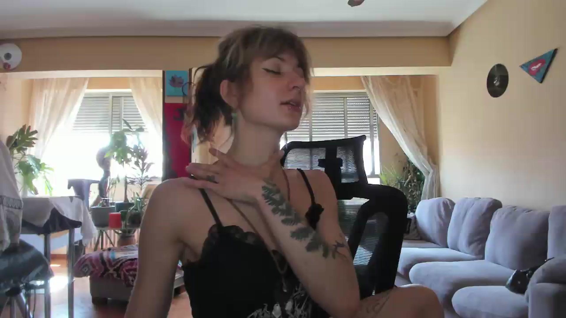 Gallery image thumbnail from Black_Aranya's myfreecams stream on, 07/08/2026, 11:58 image 10 of 20