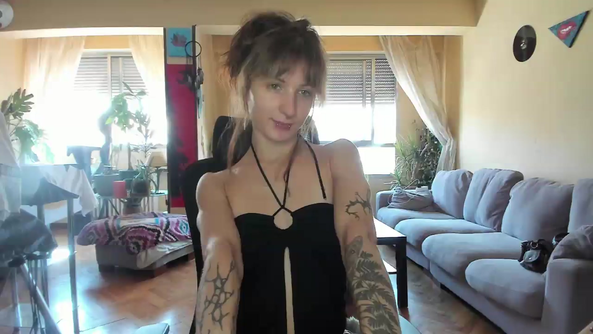 Gallery image thumbnail from Black_Aranya's myfreecams stream on, 07/09/2026, 13:41 image 5 of 20