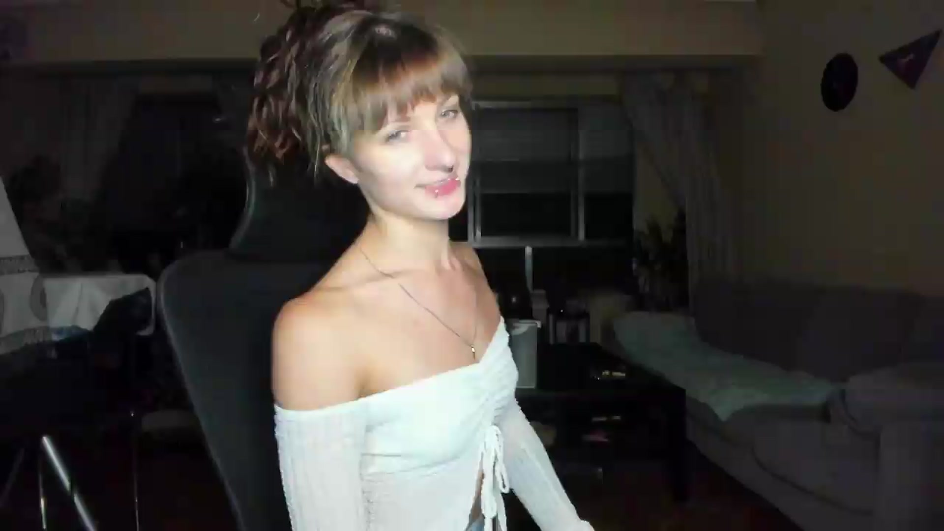 Gallery image thumbnail from Black_Aranya's myfreecams stream on, 07/28/2026, 21:35 image 11 of 20