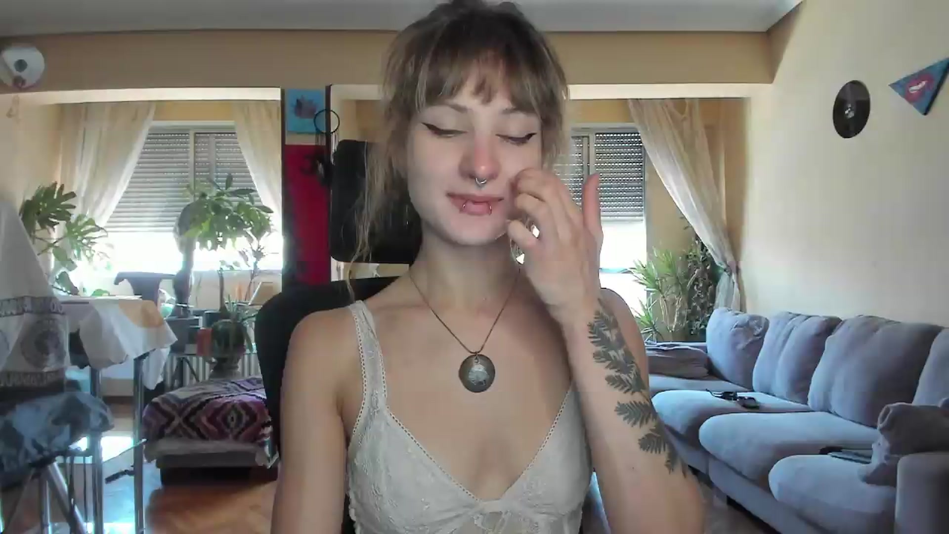 Gallery image thumbnail from Black_Aranya's myfreecams stream on, 08/11/2026, 14:28 image 7 of 20