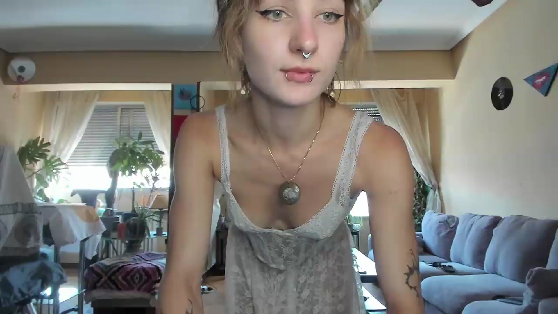 Gallery image thumbnail from Black_Aranya's myfreecams stream on, 08/11/2026, 14:28 image 4 of 20