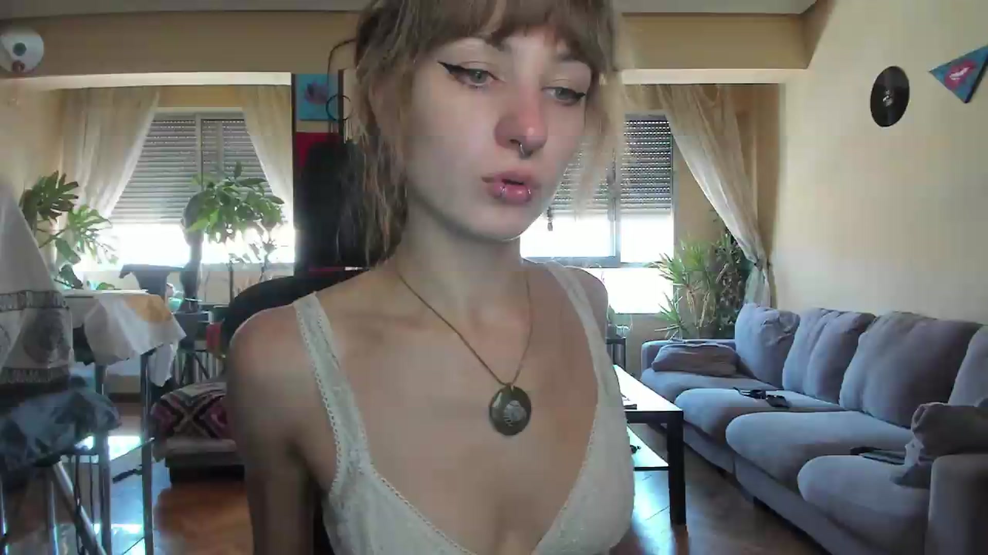 Gallery image thumbnail from Black_Aranya's myfreecams stream on, 08/11/2026, 14:28 image 18 of 20