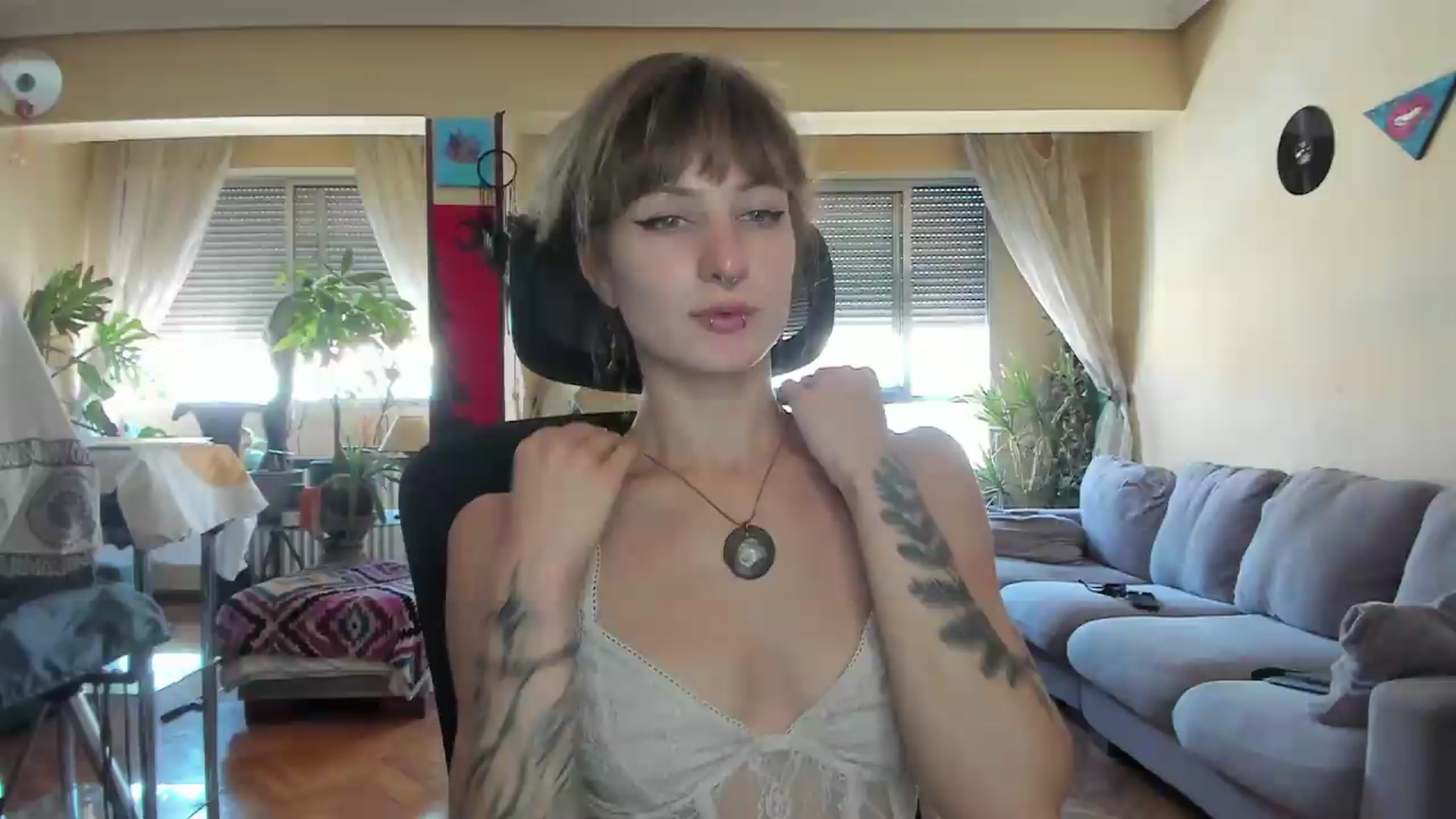 Gallery image thumbnail from Black_Aranya's myfreecams stream on, 08/11/2026, 15:26 image 9 of 20