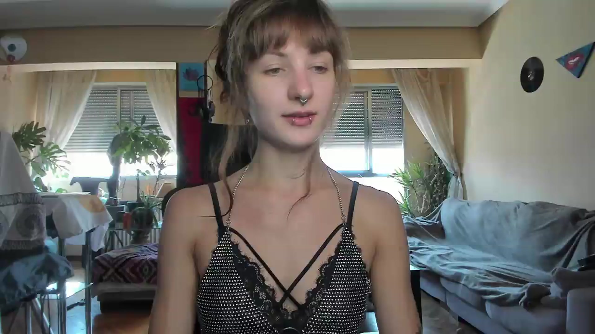 Gallery image thumbnail from Black_Aranya's myfreecams stream on, 08/12/2026, 14:09 image 5 of 20