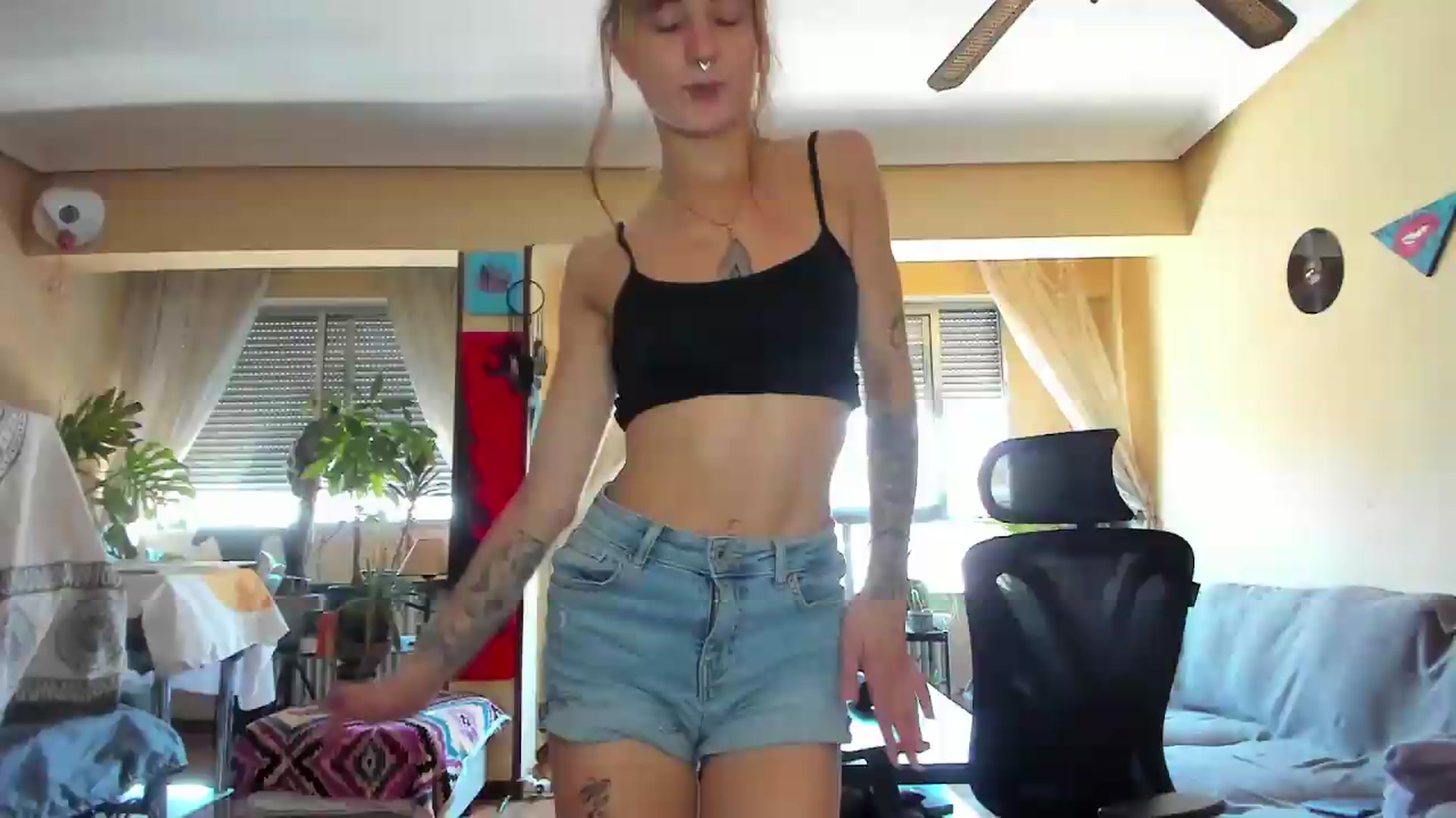 Gallery image thumbnail from Black_Aranya's myfreecams stream on, 08/17/2026, 13:59 image 7 of 20