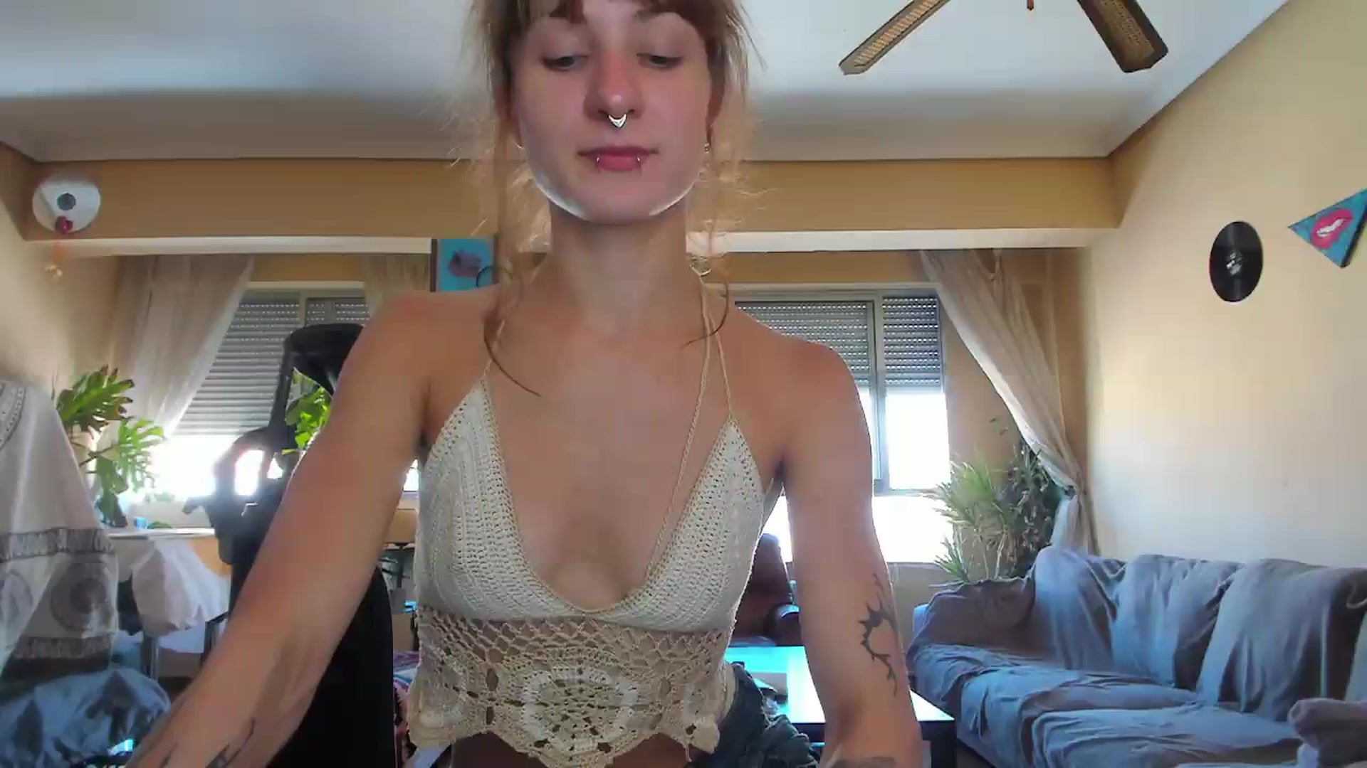 Gallery image thumbnail from Black_Aranya's myfreecams stream on, 08/18/2026, 17:01 image 14 of 20
