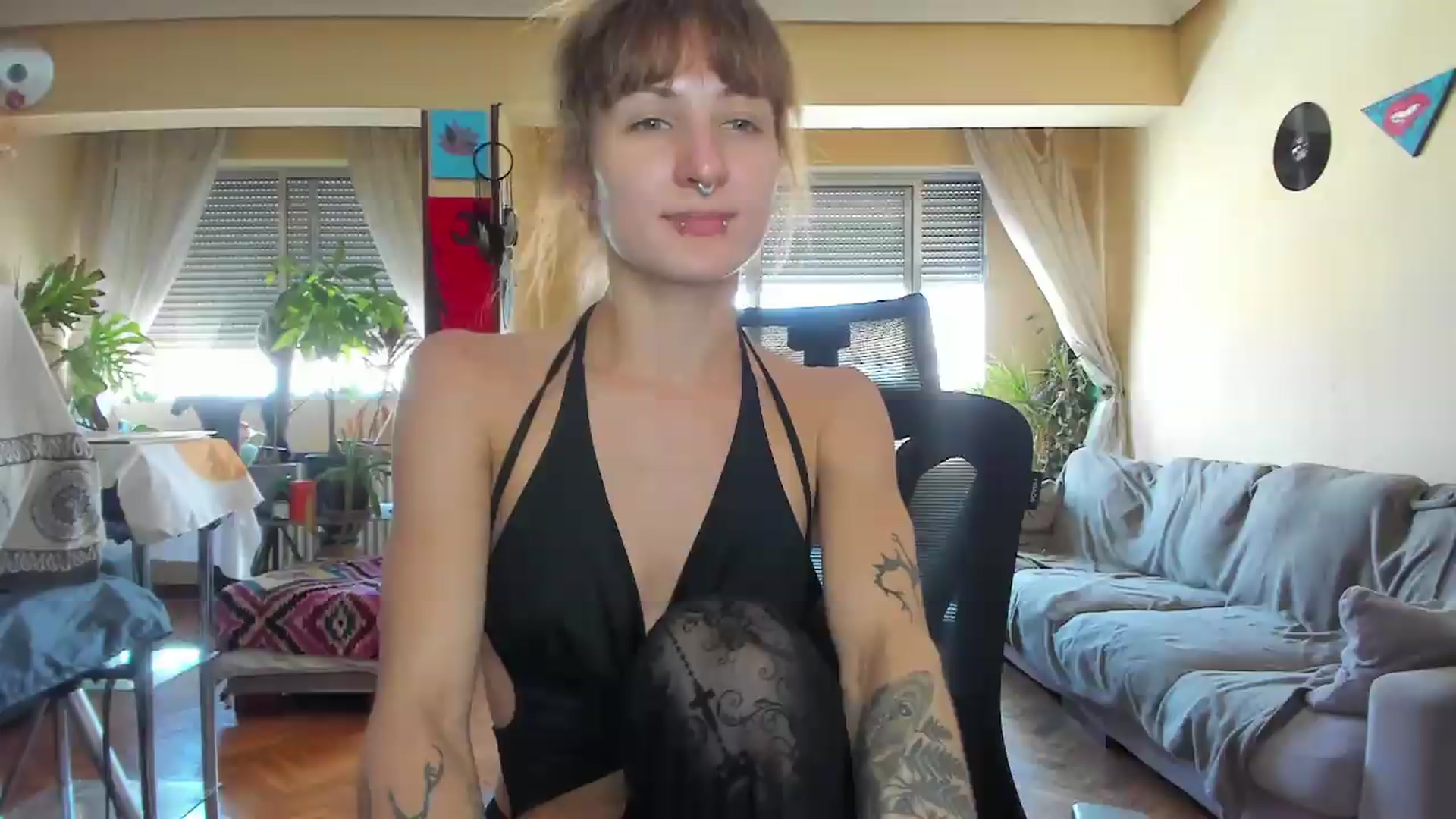 Gallery image thumbnail from Black_Aranya's myfreecams stream on, 08/20/2026, 16:05 image 18 of 20