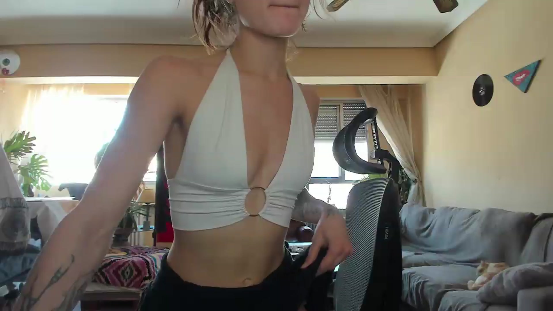 Gallery image thumbnail from Black_Aranya's myfreecams stream on, 08/22/2026, 15:39 image 12 of 20