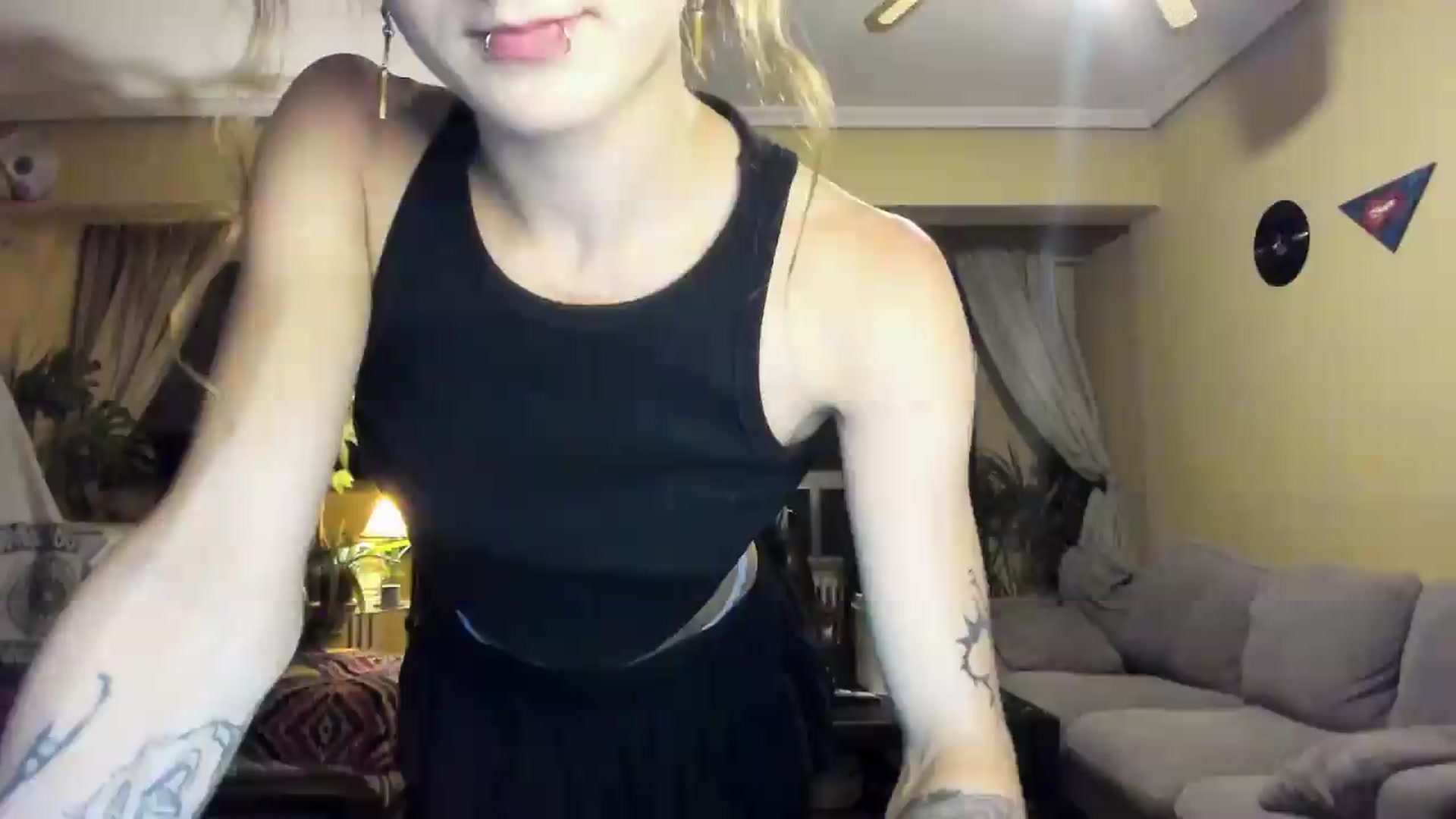 Gallery image thumbnail from Black_Aranya's myfreecams stream on, 08/25/2026, 20:32 image 17 of 20