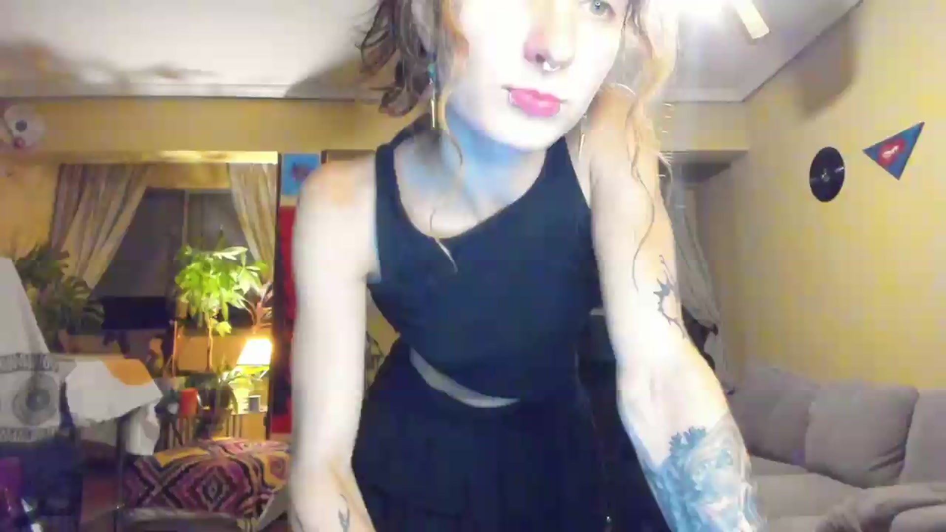 Gallery image thumbnail from Black_Aranya's myfreecams stream on, 08/25/2026, 22:09 image 2 of 20