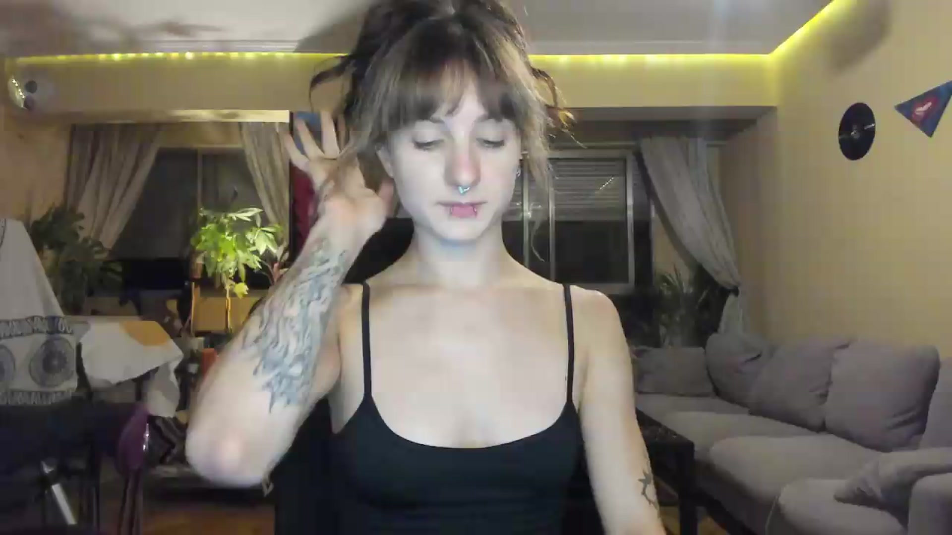 Gallery image thumbnail from Black_Aranya's myfreecams stream on, 08/26/2026, 20:53 image 15 of 20