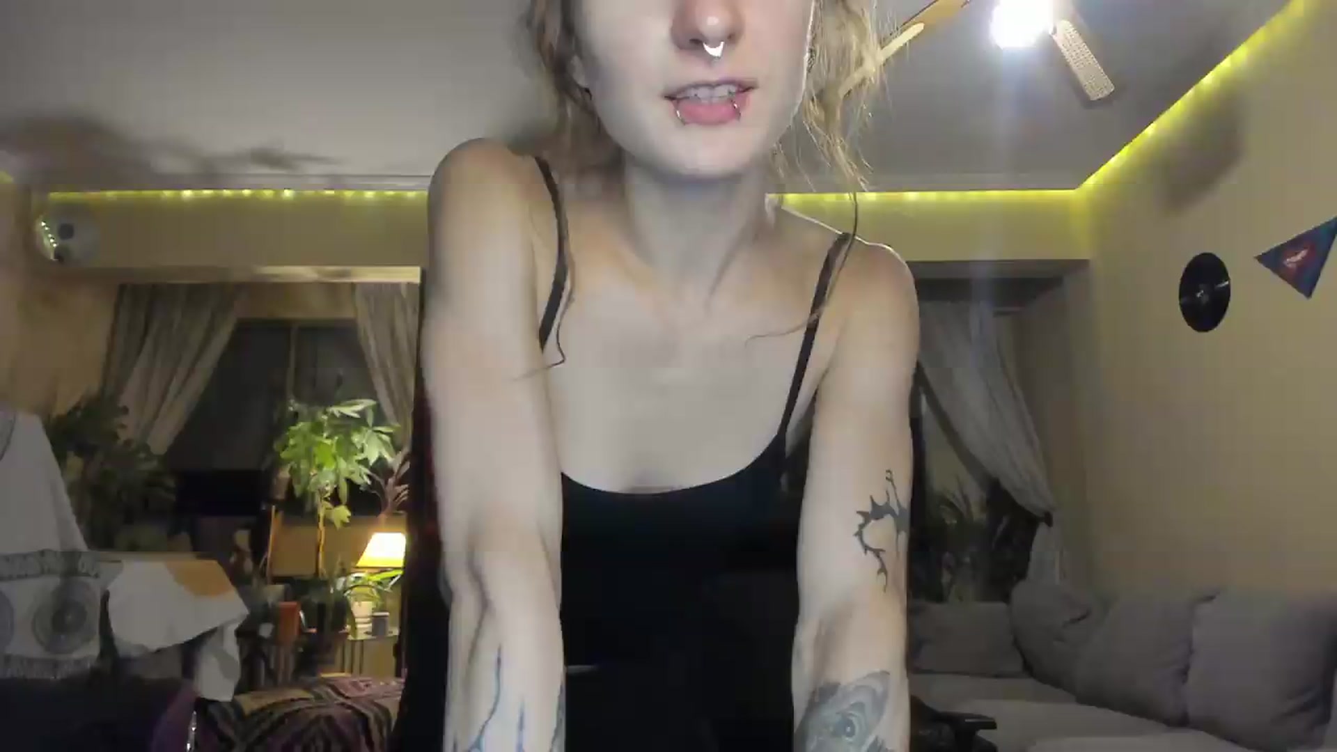 Gallery image thumbnail from Black_Aranya's myfreecams stream on, 08/26/2026, 22:36 image 11 of 20
