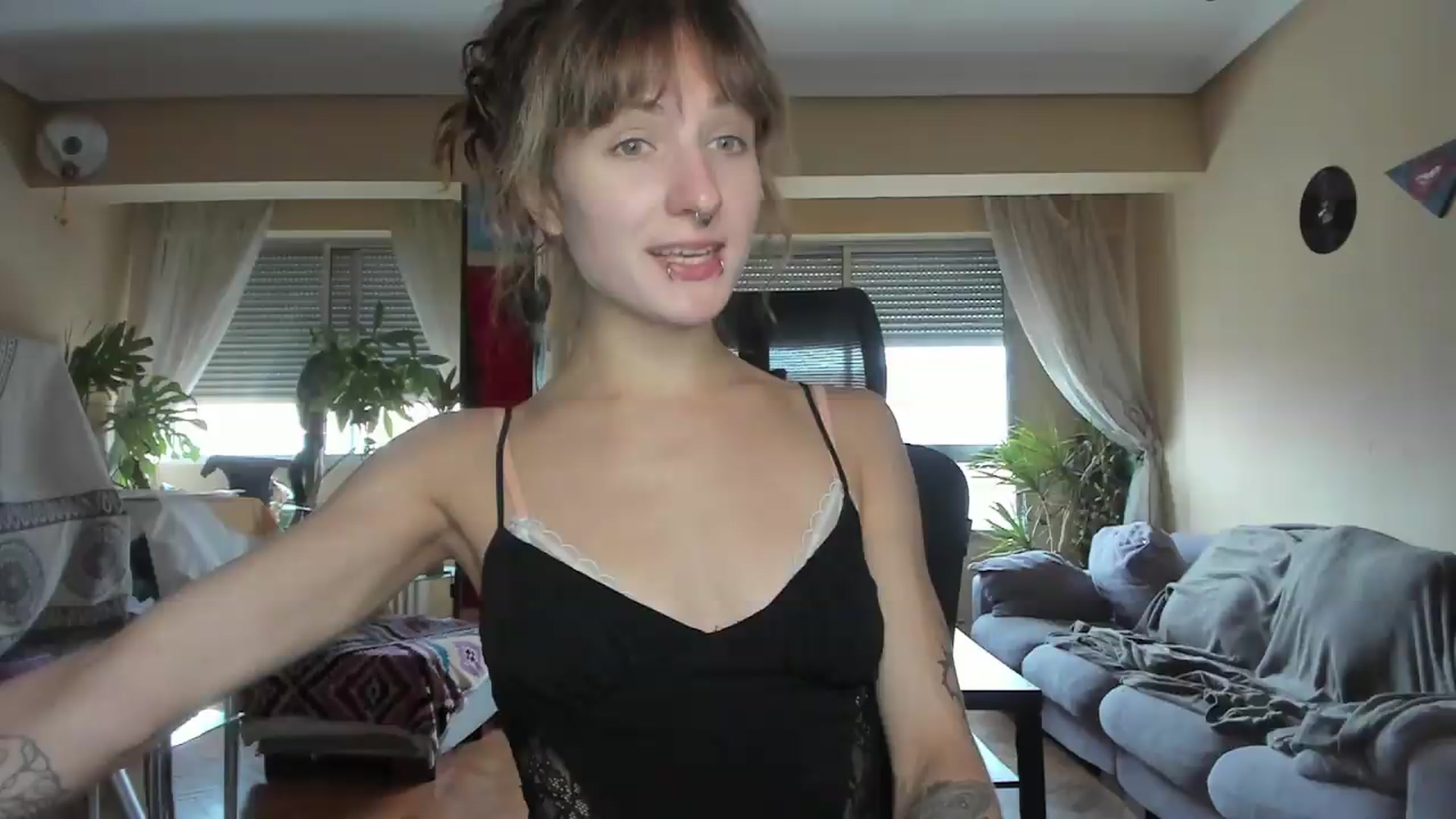 Gallery image thumbnail from Black_Aranya's myfreecams stream on, 08/27/2026, 16:23 image 17 of 20