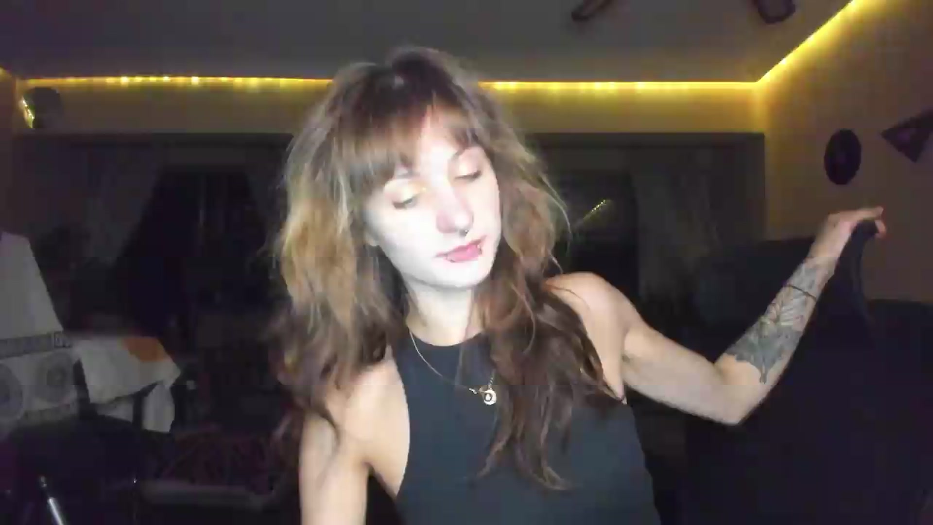 Gallery image thumbnail from Black_Aranya's myfreecams stream on, 08/30/2026, 20:31 image 5 of 20
