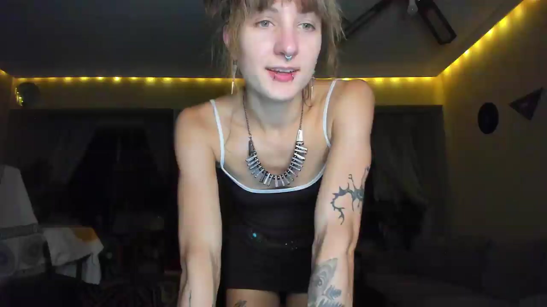 Gallery image thumbnail from Black_Aranya's myfreecams stream on, 09/01/2026, 21:03 image 19 of 20