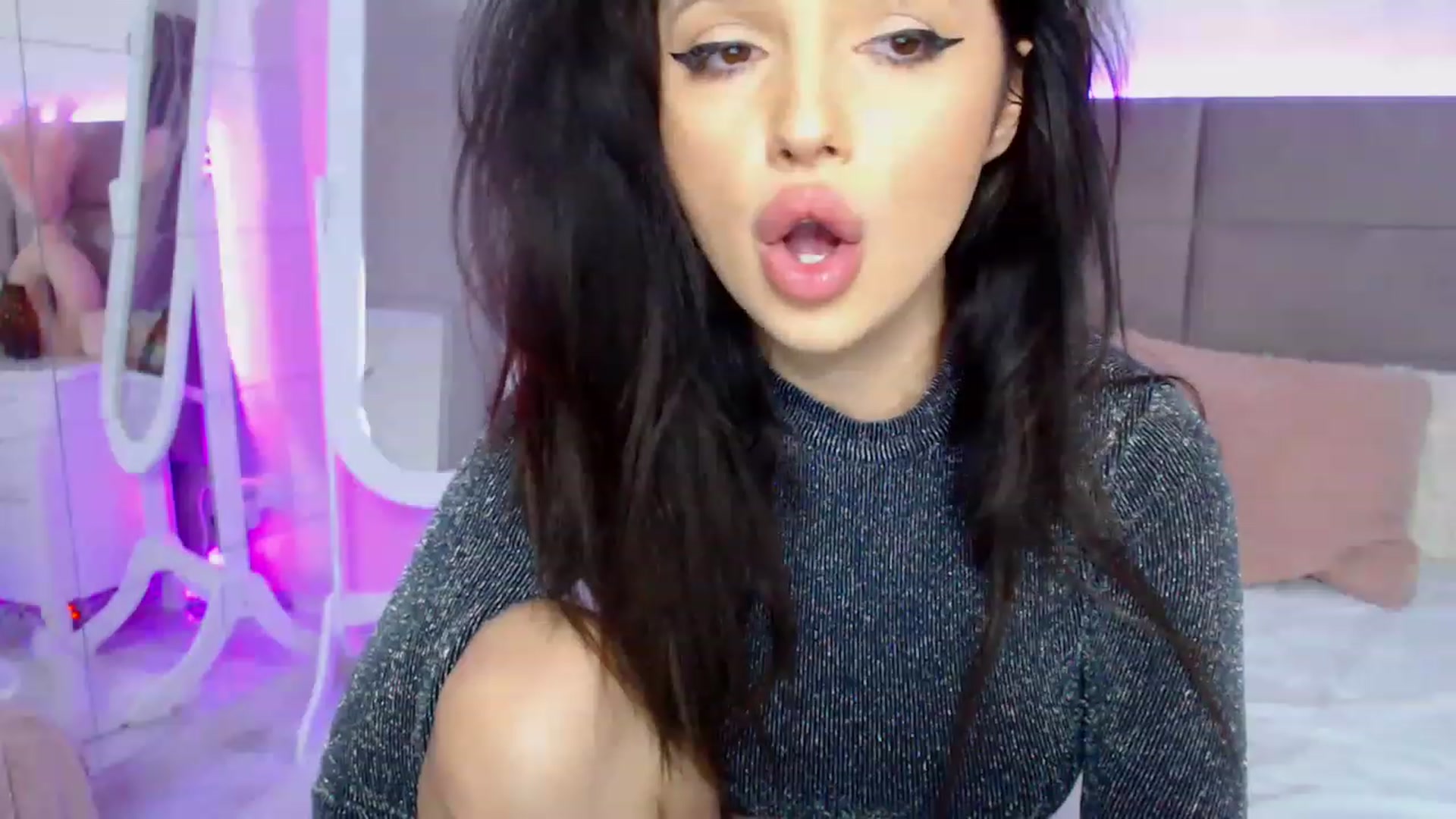 Gallery image thumbnail from Black_Lu's myfreecams stream on, 03/05/2023, 05:32 image 7 of 20
