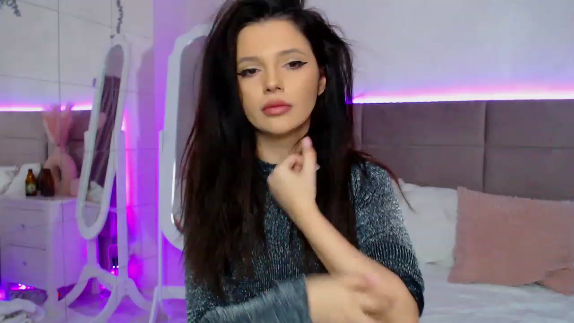 Gallery image thumbnail from Black_Lu's myfreecams stream on, 03/05/2023, 05:32 image 19 of 20