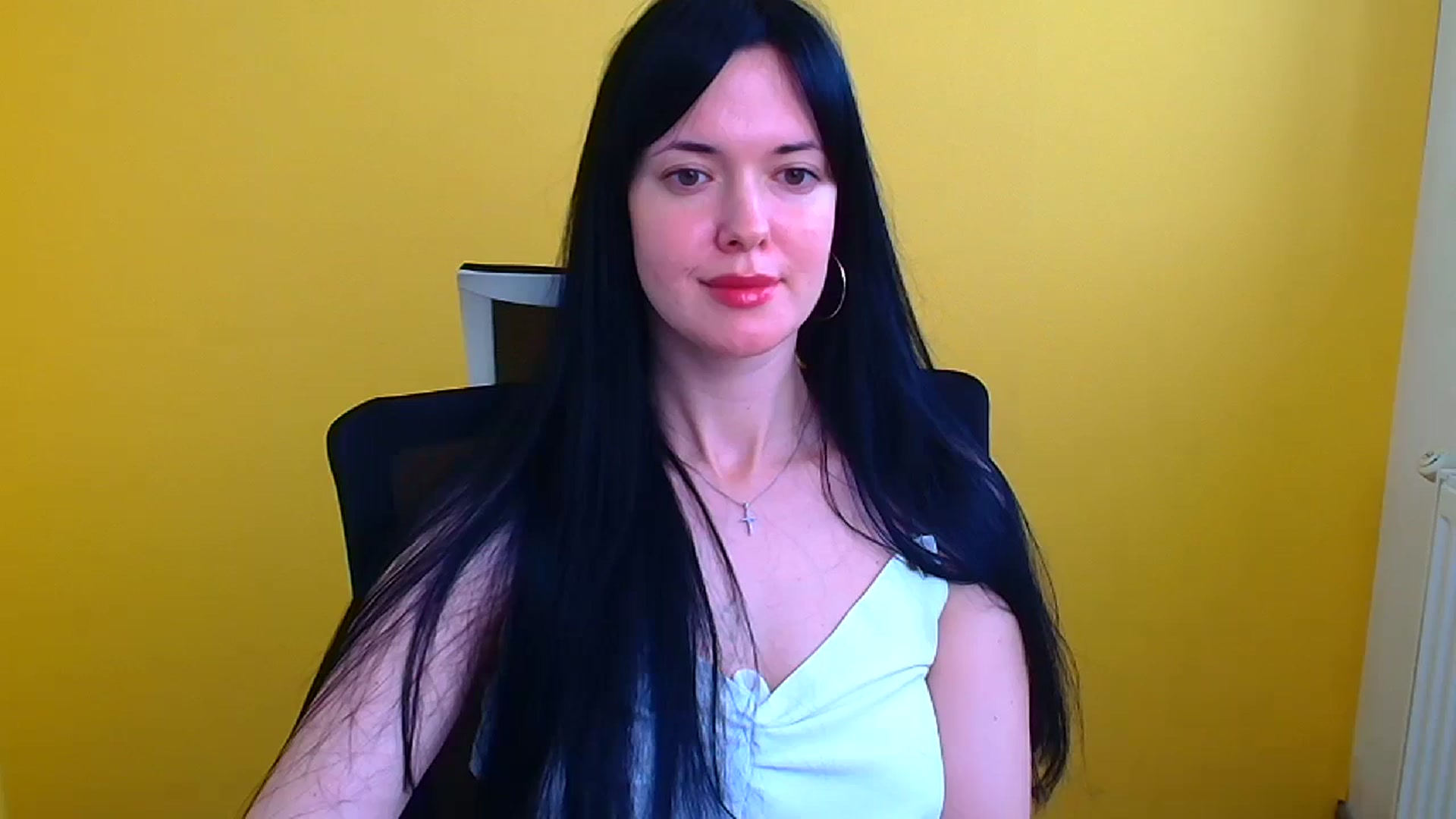 Gallery image thumbnail from Black_Red's myfreecams stream on, 04/06/2024, 09:47 image 17 of 20