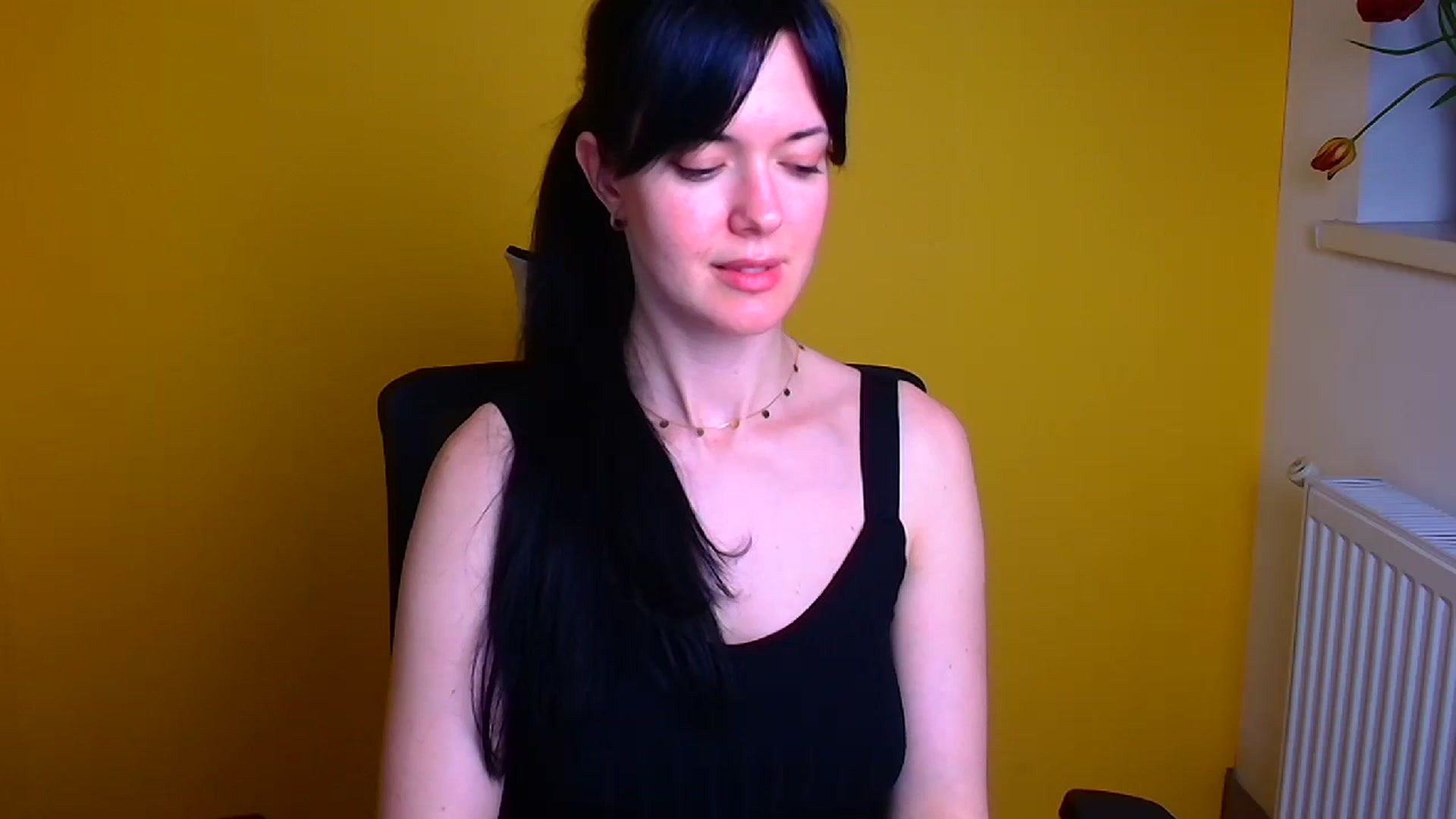 Gallery image thumbnail from Black_Red's myfreecams stream on, 04/25/2024, 16:45 image 5 of 20