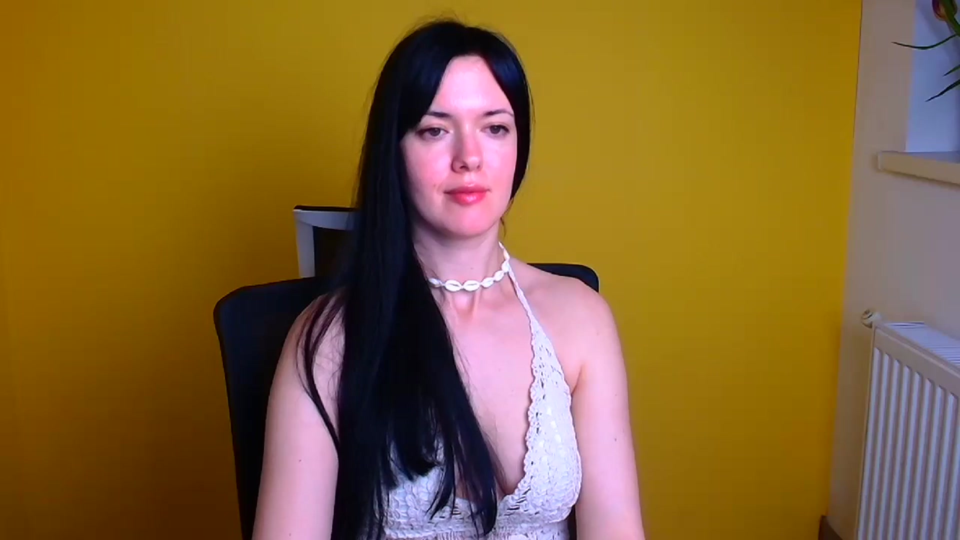Gallery image thumbnail from Black_Red's myfreecams stream on, 04/26/2024, 10:10 image 12 of 20