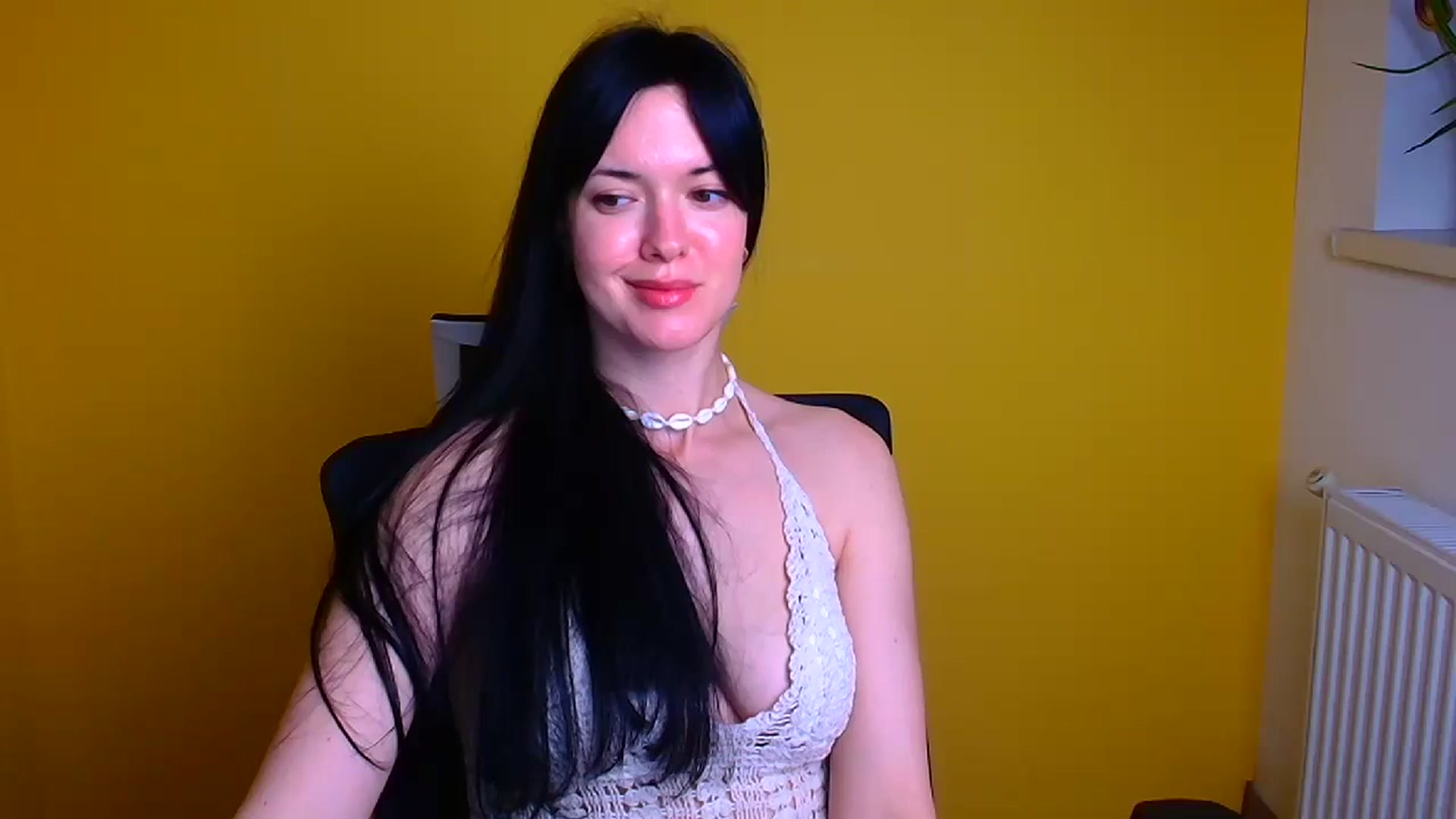 Gallery image thumbnail from Black_Red's myfreecams stream on, 04/26/2024, 10:10 image 7 of 20