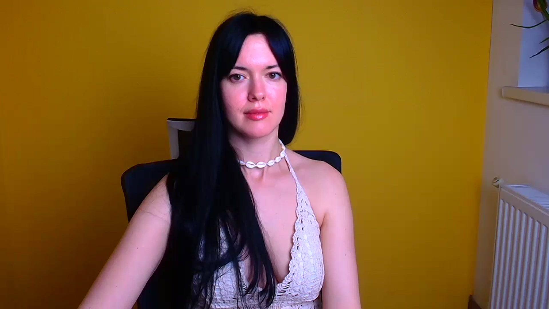 Gallery image thumbnail from Black_Red's myfreecams stream on, 04/26/2024, 10:10 image 13 of 20