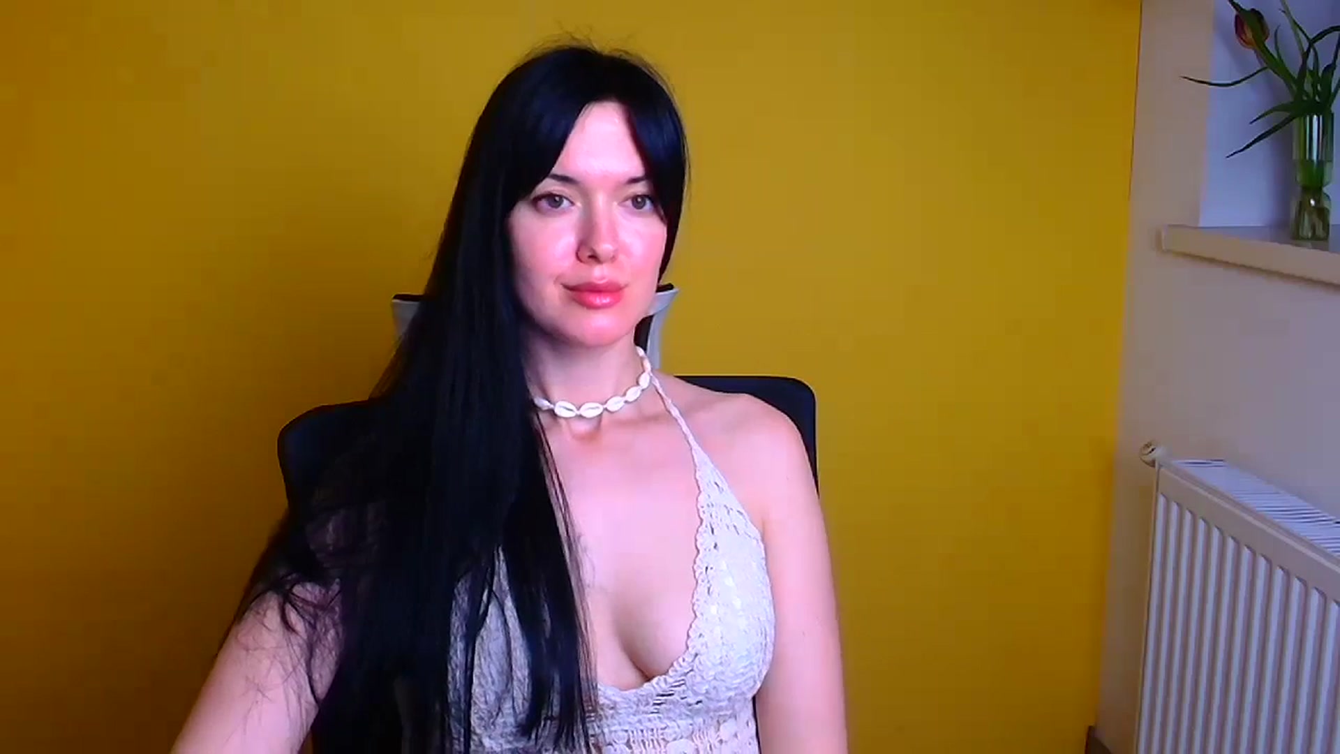 Gallery image thumbnail from Black_Red's myfreecams stream on, 04/26/2024, 10:10 image 3 of 20