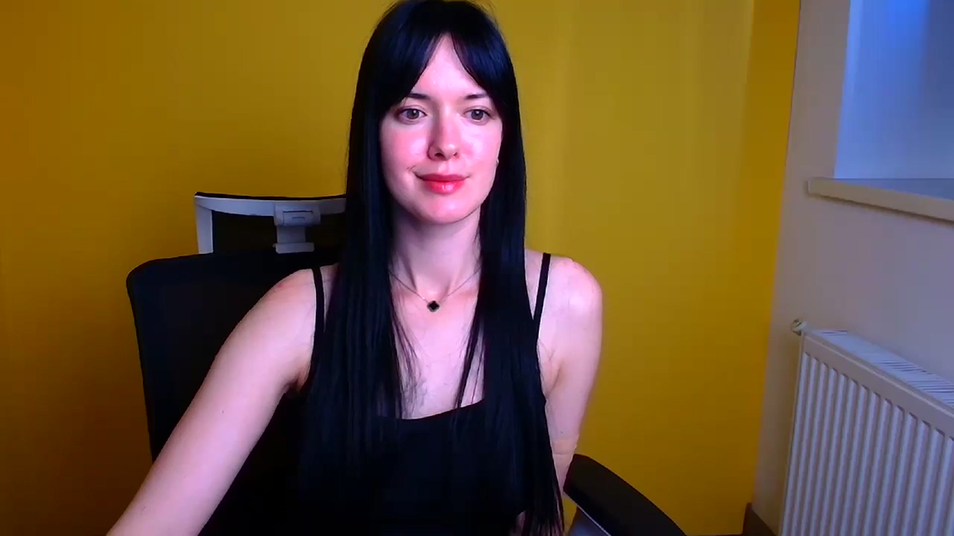 Gallery image thumbnail from Black_Red's myfreecams stream on, 05/03/2024, 12:00 image 20 of 20