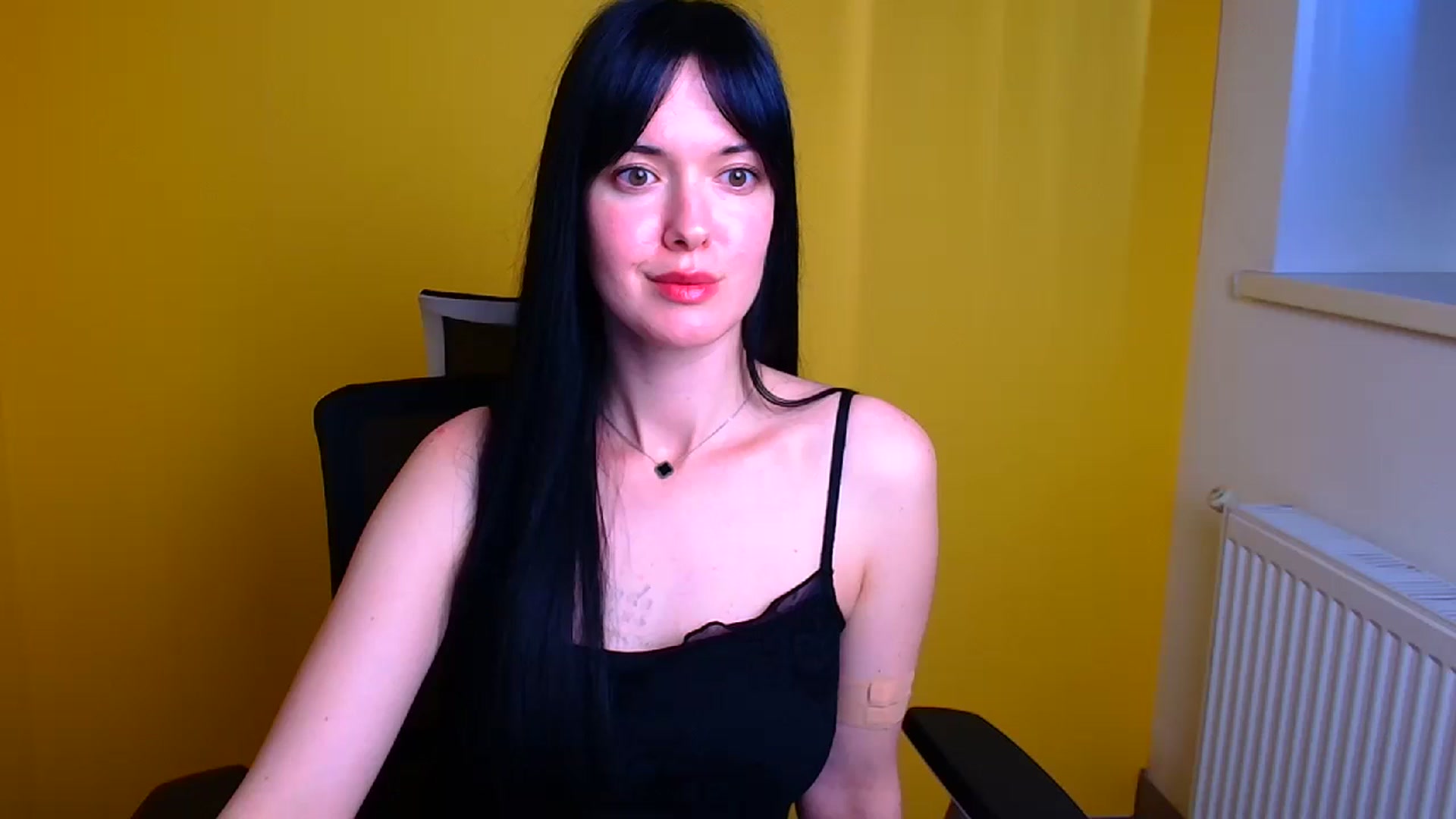 Gallery image thumbnail from Black_Red's myfreecams stream on, 05/03/2024, 12:00 image 9 of 20