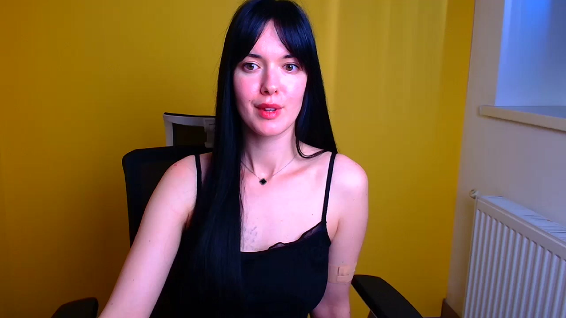 Gallery image thumbnail from Black_Red's myfreecams stream on, 05/03/2024, 12:00 image 8 of 20