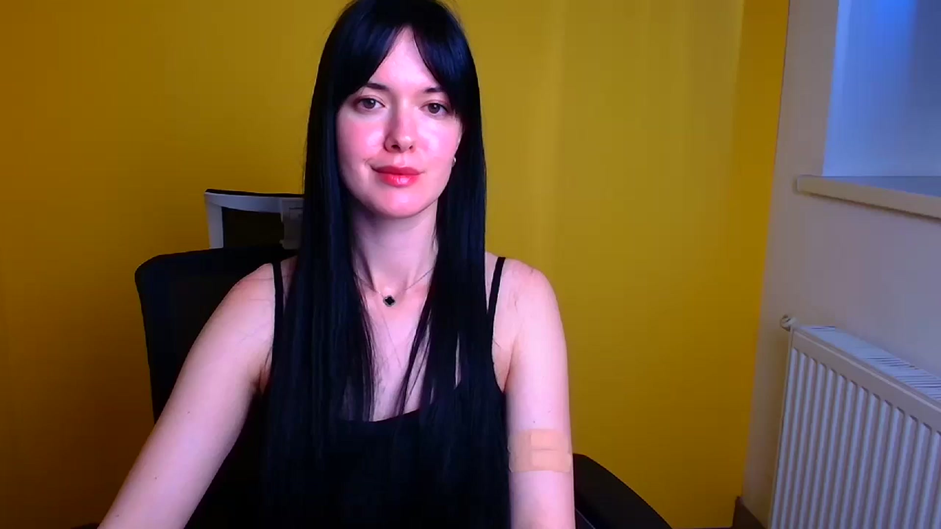 Gallery image thumbnail from Black_Red's myfreecams stream on, 05/03/2024, 12:00 image 19 of 20