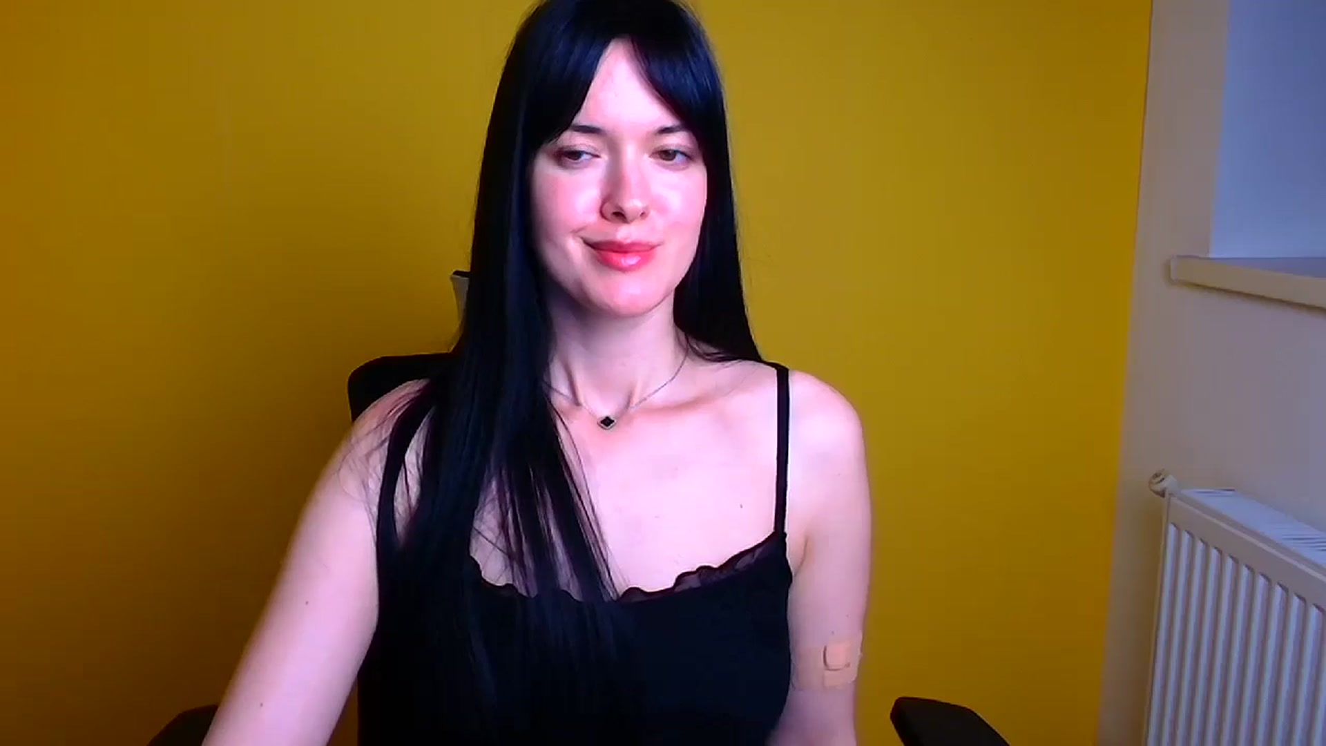 Gallery image thumbnail from Black_Red's myfreecams stream on, 05/03/2024, 12:56 image 20 of 20