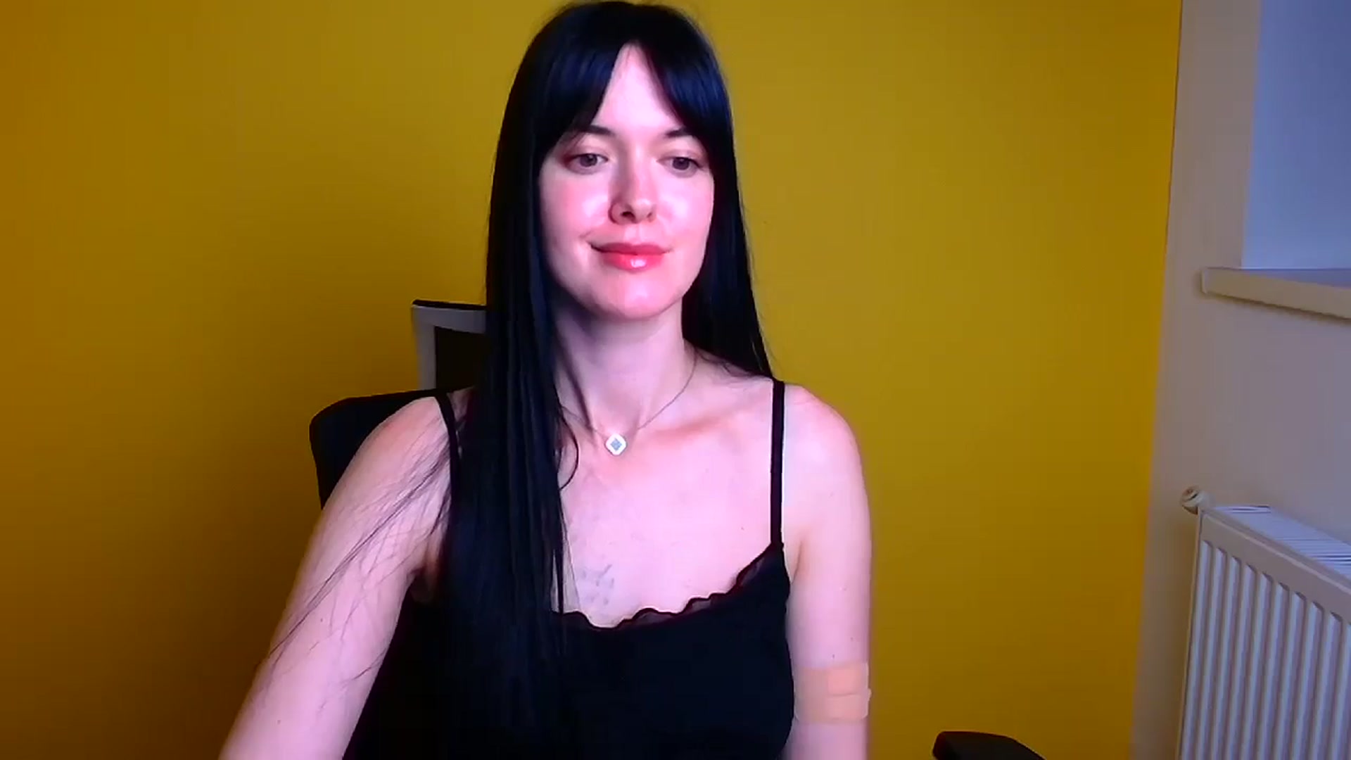Gallery image thumbnail from Black_Red's myfreecams stream on, 05/03/2024, 13:26 image 13 of 20